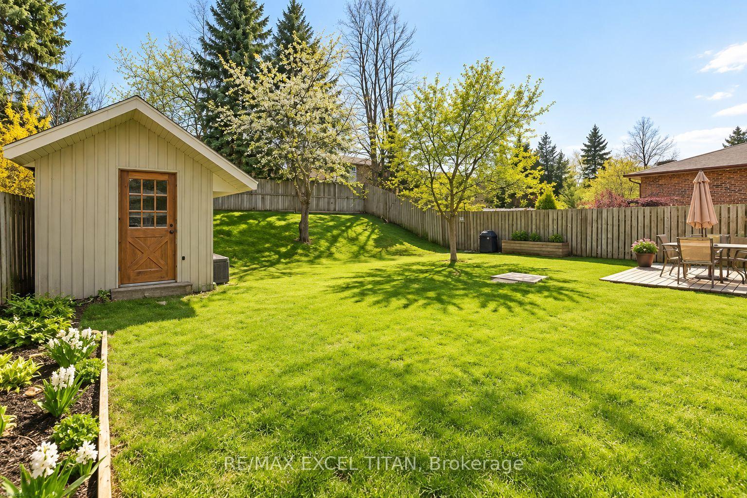 Photo 17 of 62 Delaware Avenue, Guelph, Victoria North — HOMEH