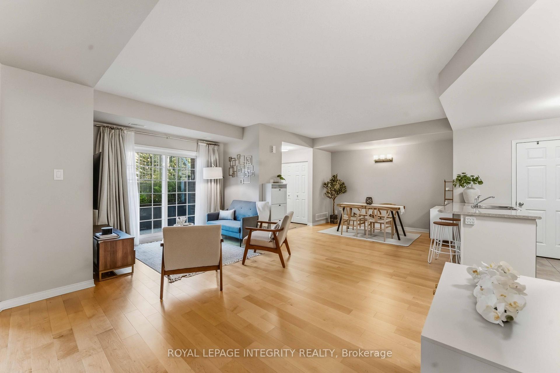Photo 7 of 100 D Artesa Private, Ottawa, Kanata - Emerald Meadows/Trailwest — HOMEH