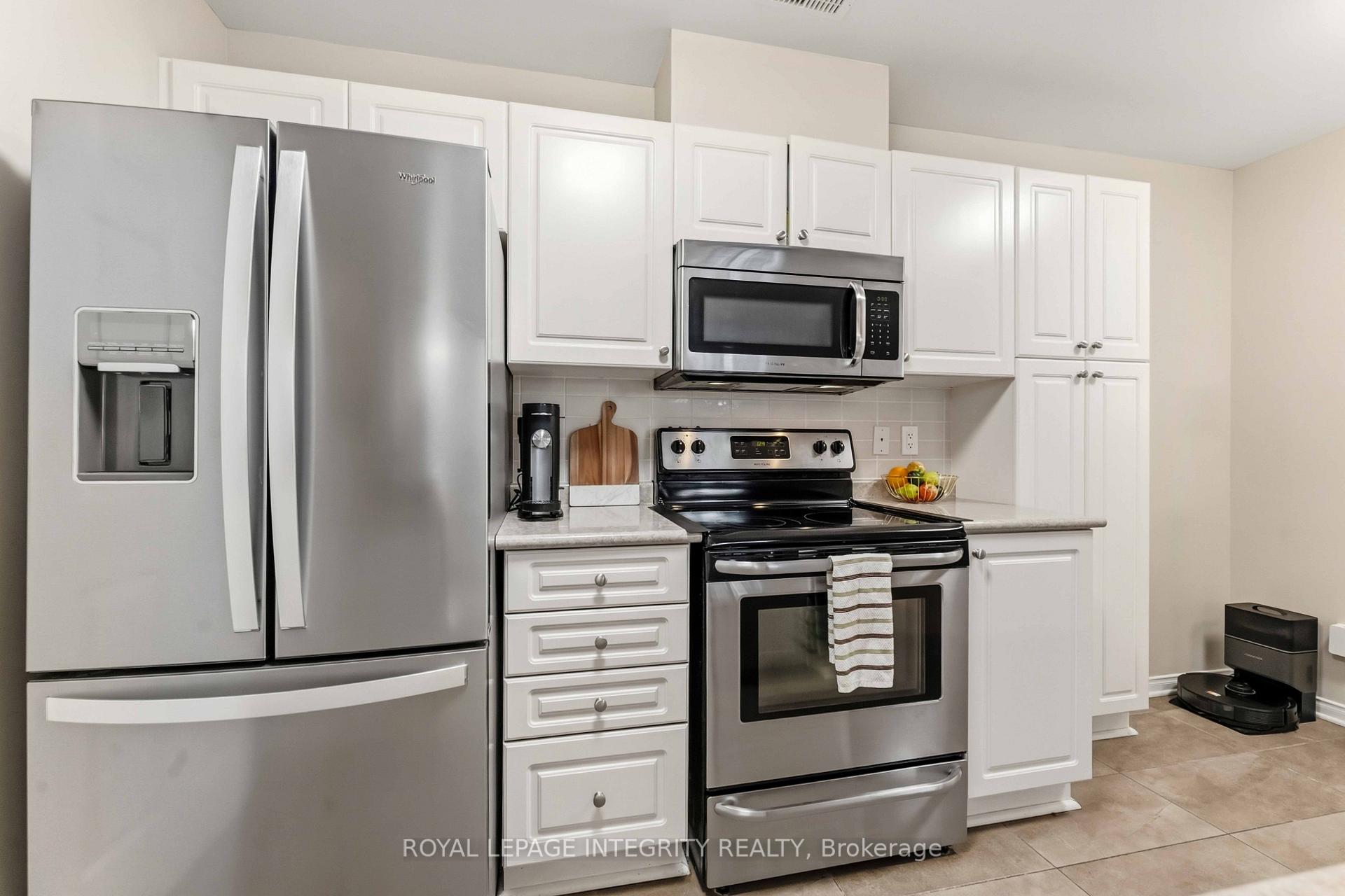 Photo 19 of 100 D Artesa Private, Ottawa, Kanata - Emerald Meadows/Trailwest — HOMEH