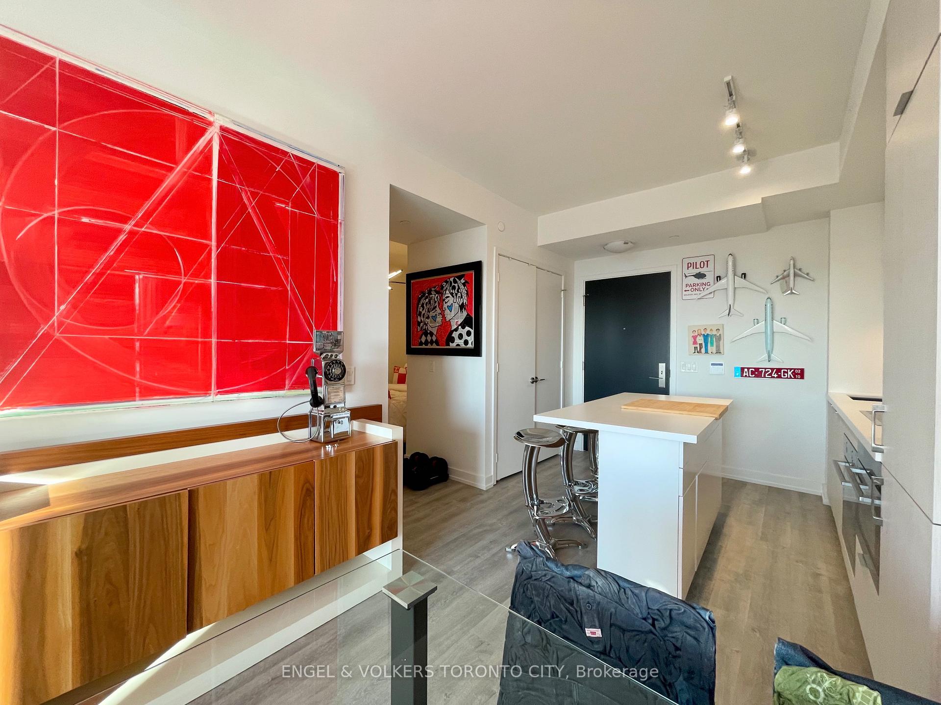 Photo 6 of Unit 822, 158 Front Street E, Toronto, Moss Park — HOMEH