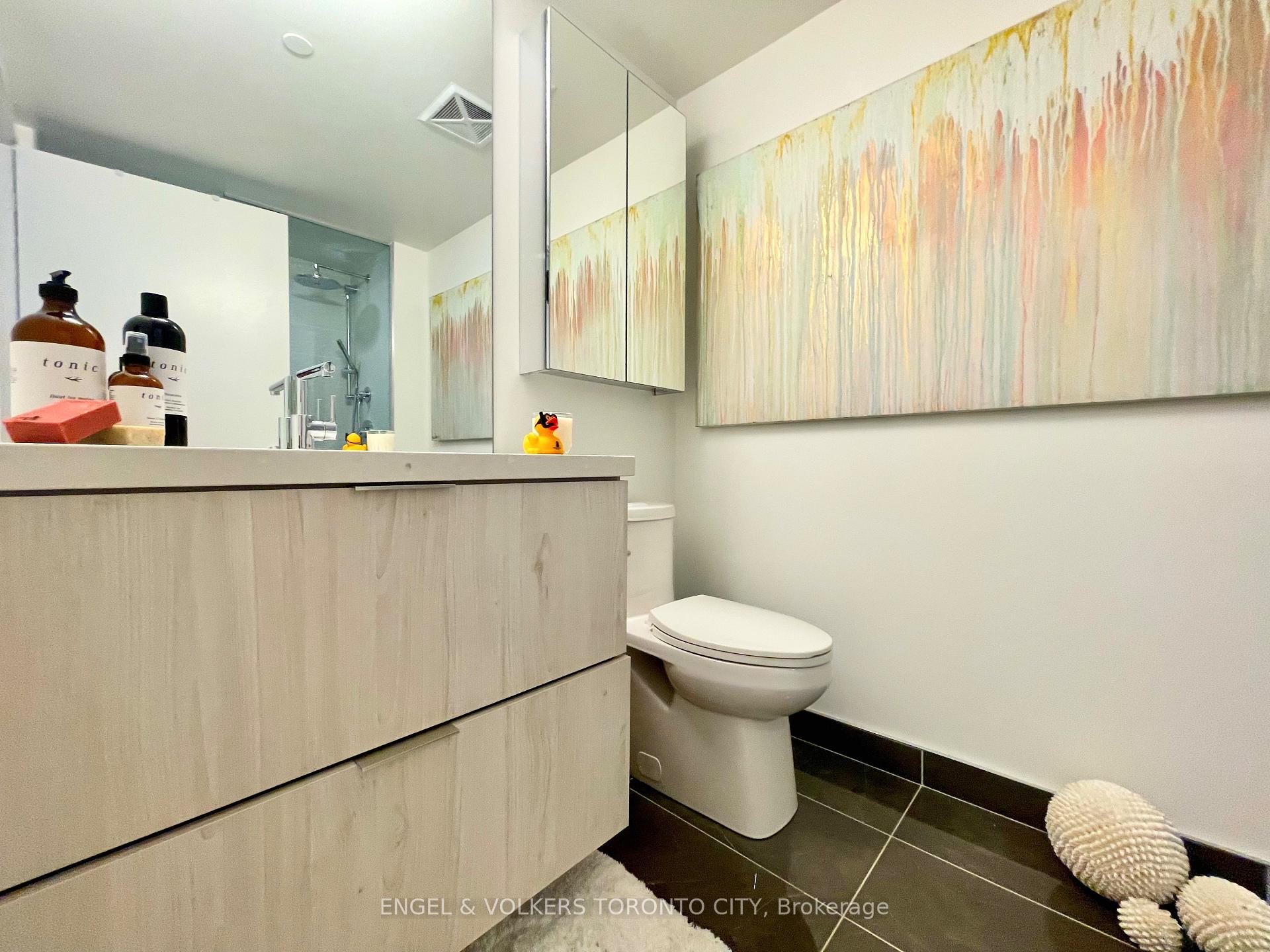 Photo 12 of Unit 822, 158 Front Street E, Toronto, Moss Park — HOMEH