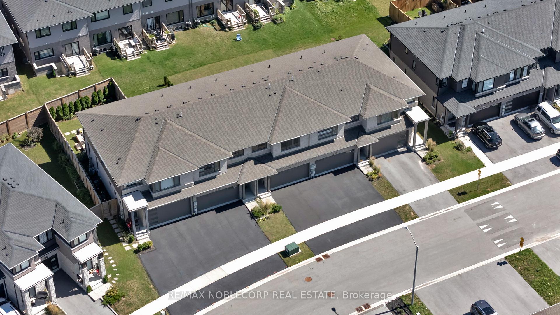 Photo 33 of 7396 Matteo Drive, Niagara Falls, Brown — HOMEH