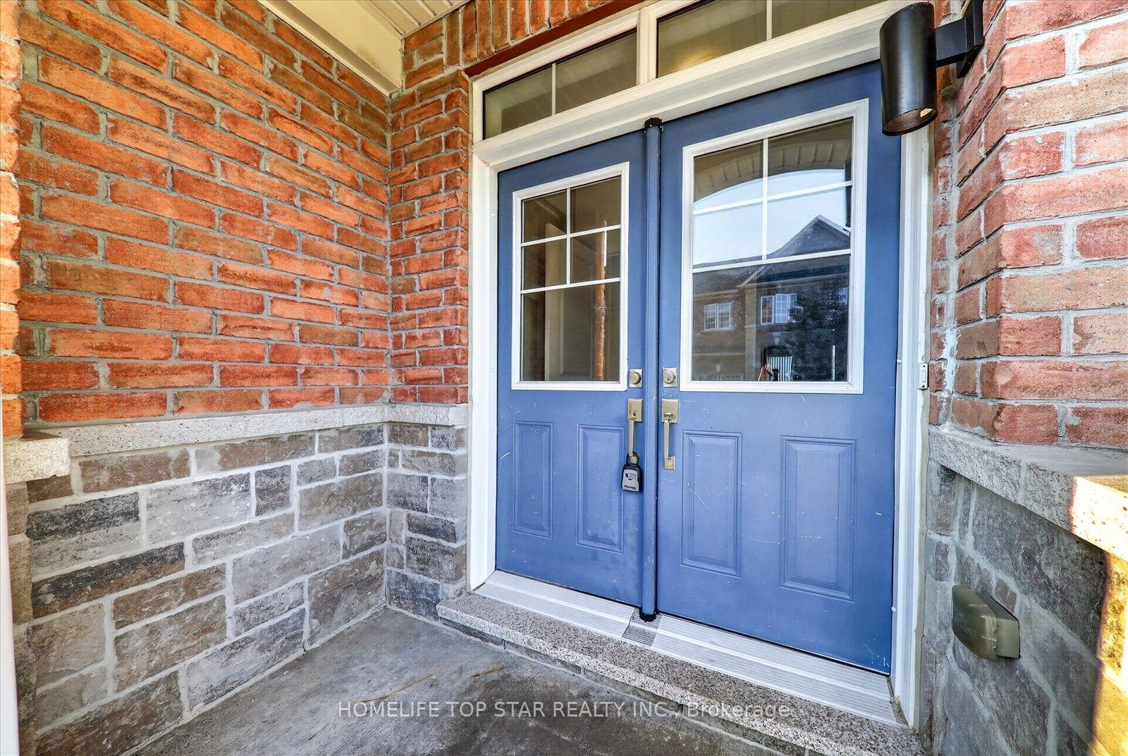 Photo 4 of 226 Bennett Street, Newmarket, Glenway Estates — HOMEH