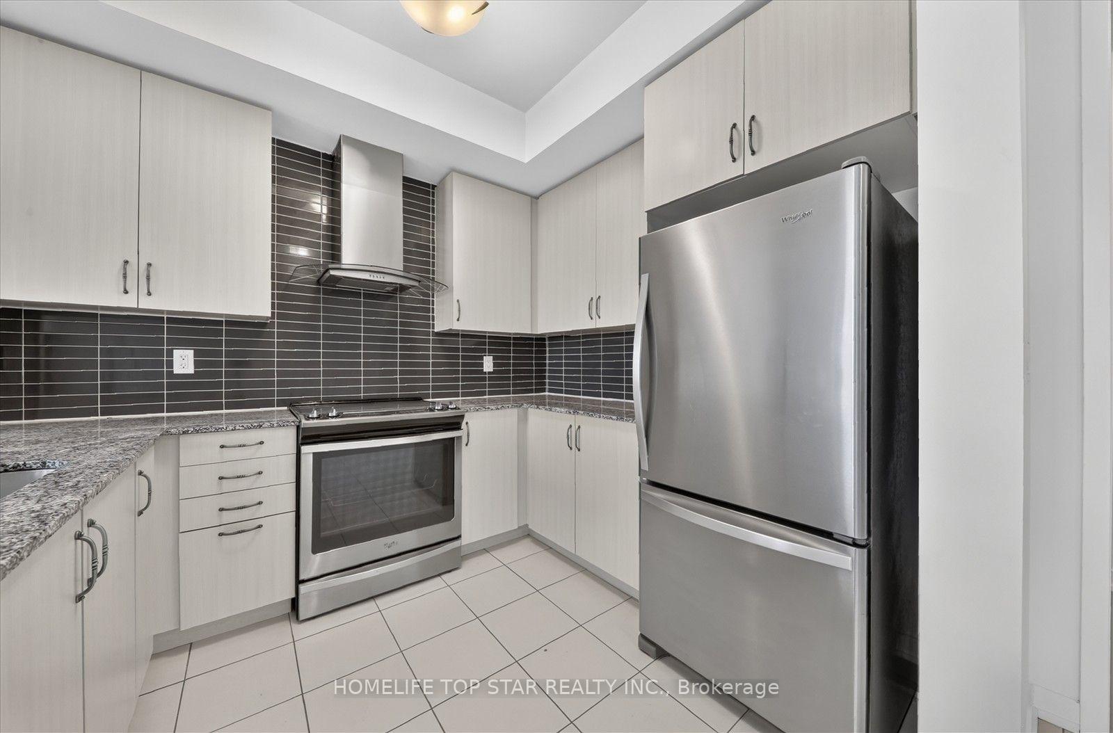 Photo 11 of 226 Bennett Street, Newmarket, Glenway Estates — HOMEH