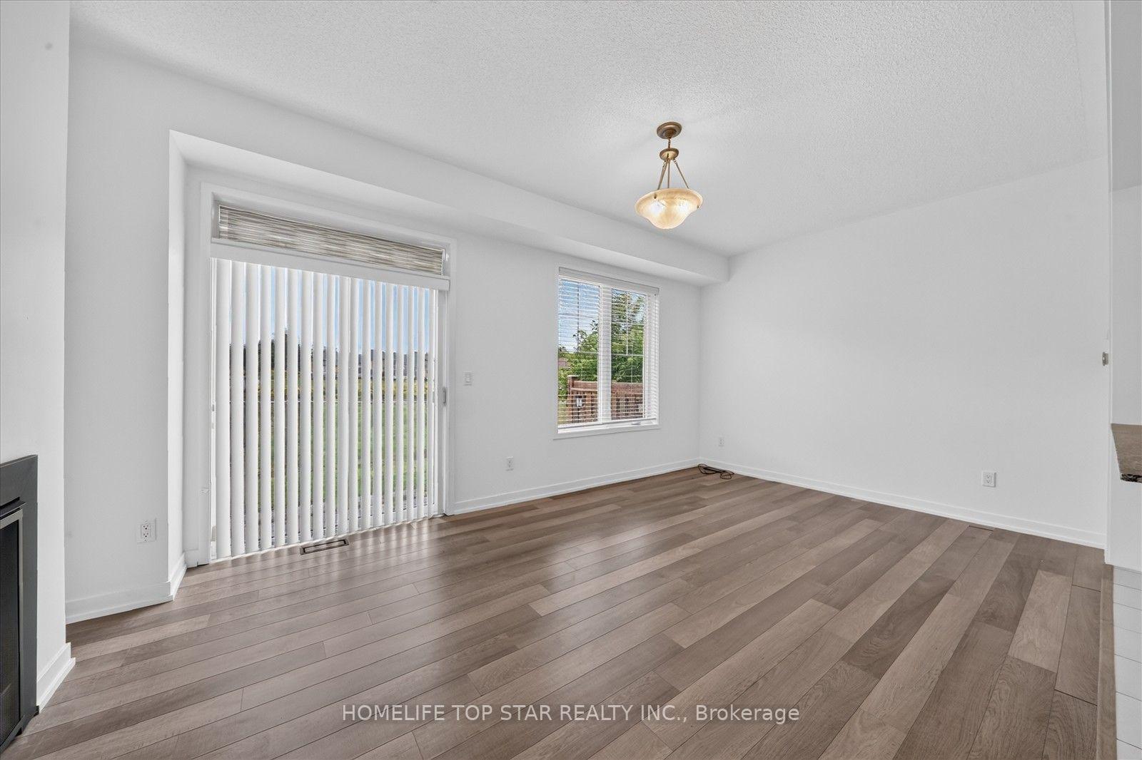 Photo 13 of 226 Bennett Street, Newmarket, Glenway Estates — HOMEH