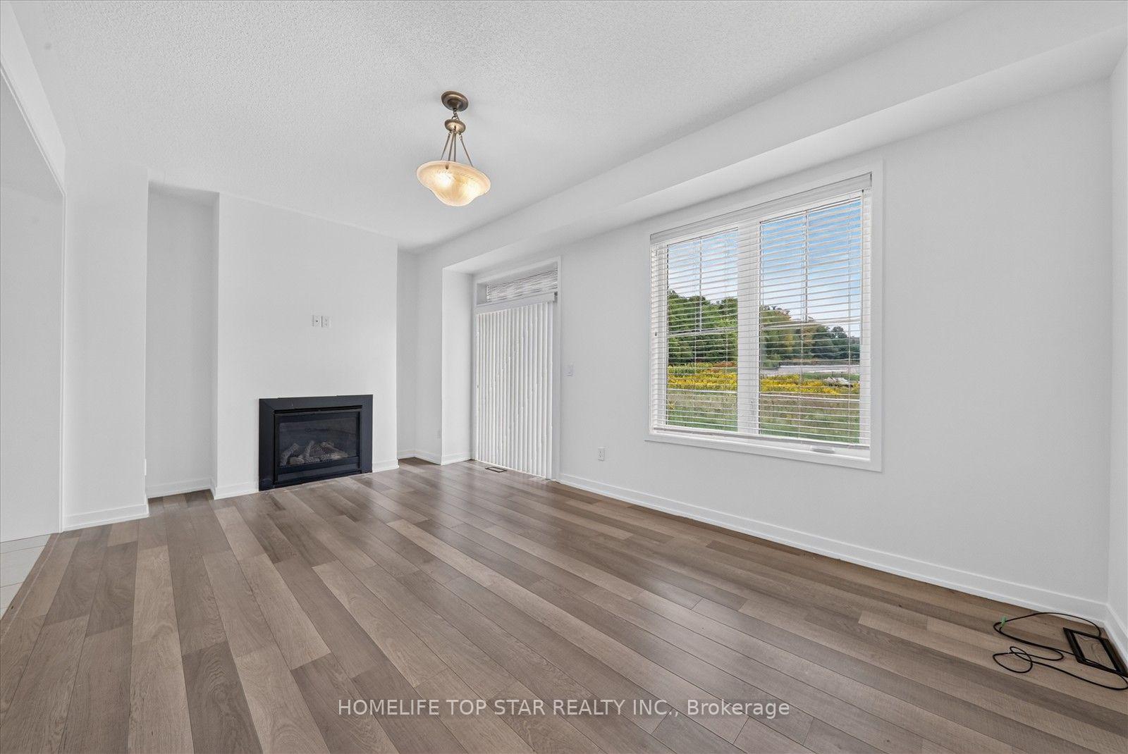 Photo 14 of 226 Bennett Street, Newmarket, Glenway Estates — HOMEH