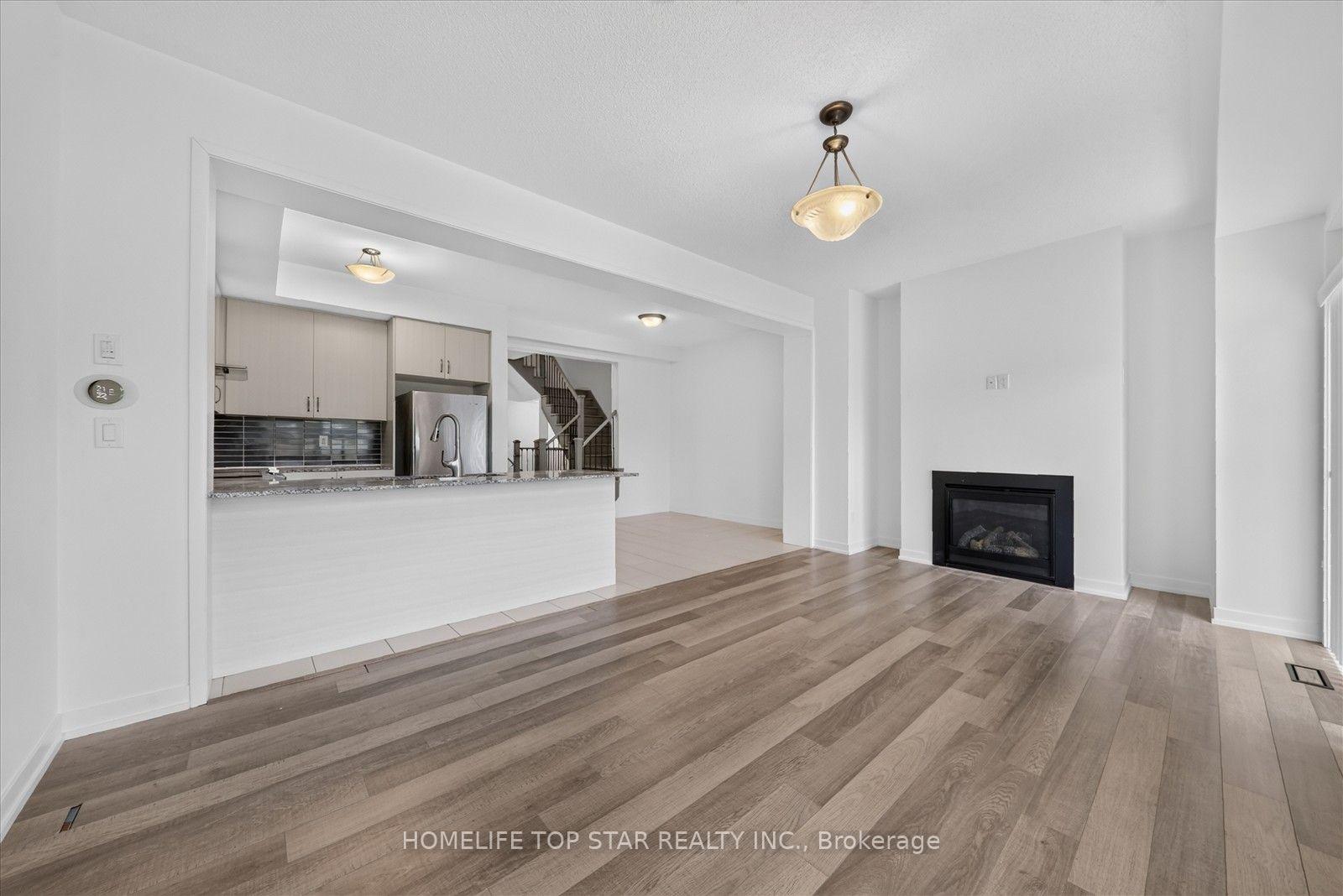Photo 15 of 226 Bennett Street, Newmarket, Glenway Estates — HOMEH