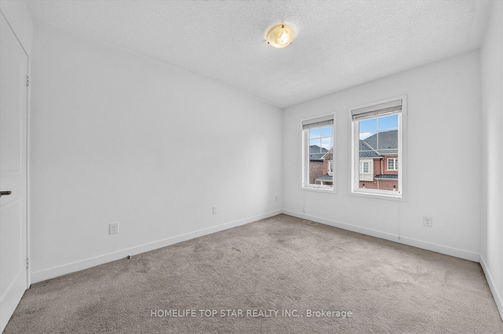 Photo 22 of 226 Bennett Street, Newmarket, Glenway Estates — HOMEH