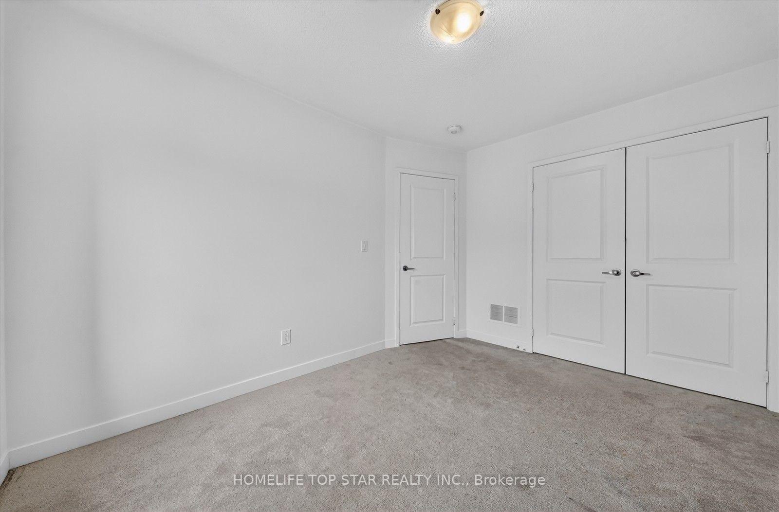 Photo 23 of 226 Bennett Street, Newmarket, Glenway Estates — HOMEH