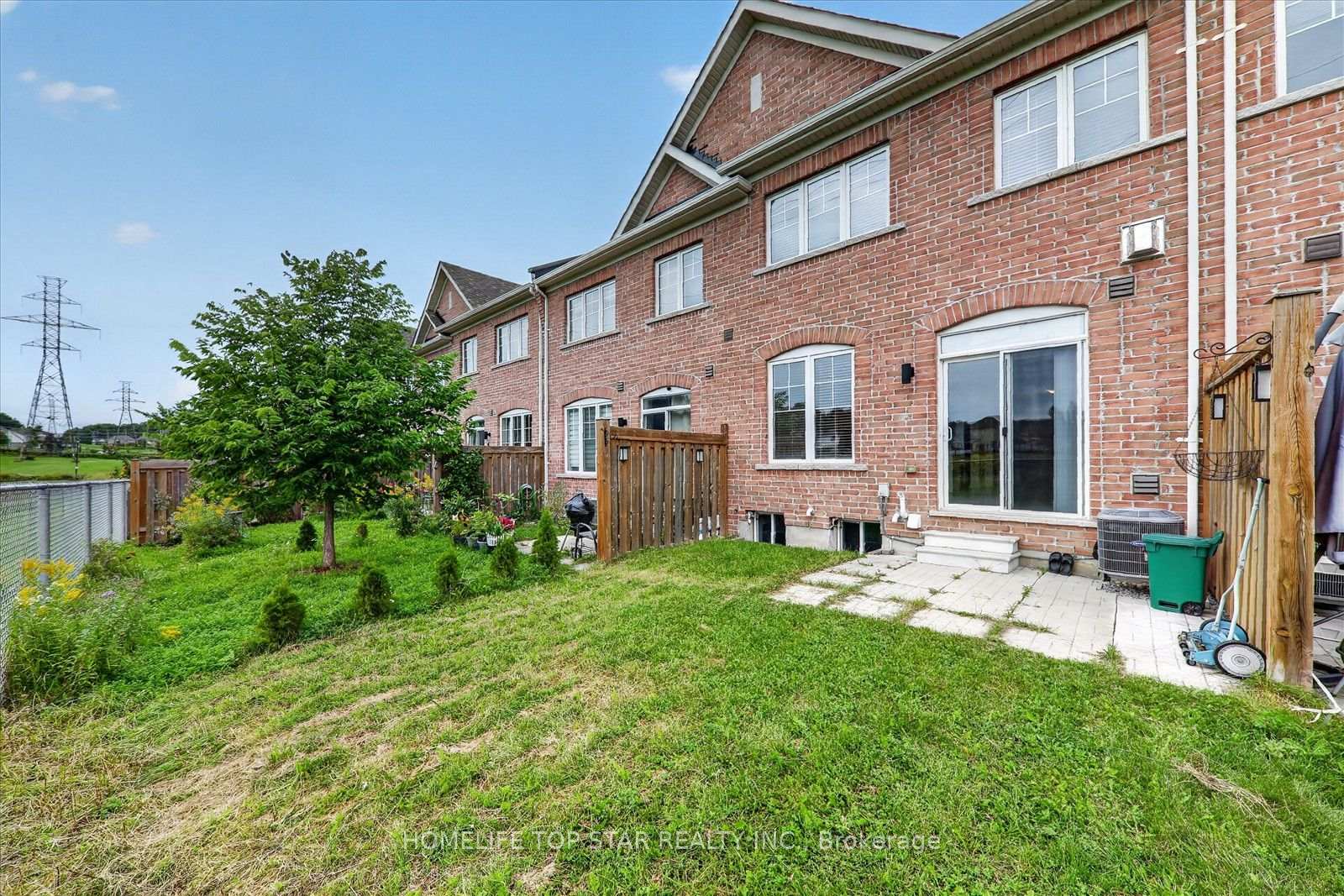 Photo 36 of 226 Bennett Street, Newmarket, Glenway Estates — HOMEH