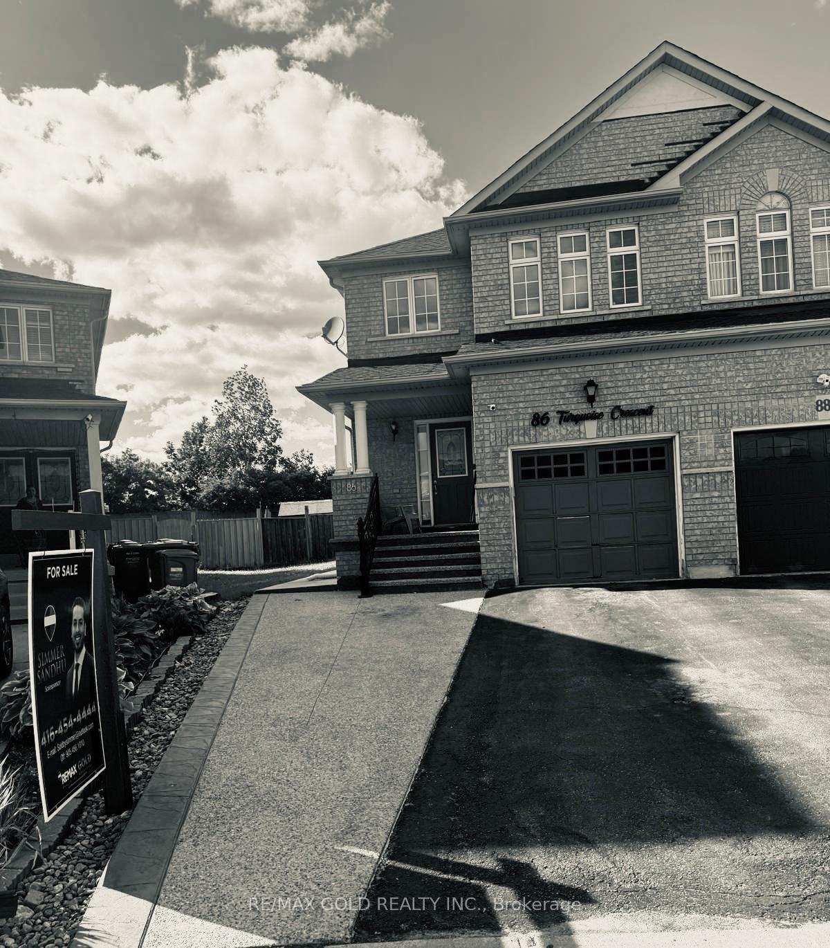 Photo 2 of 86 Turquoise Crescent, Brampton, Bram East — HOMEH