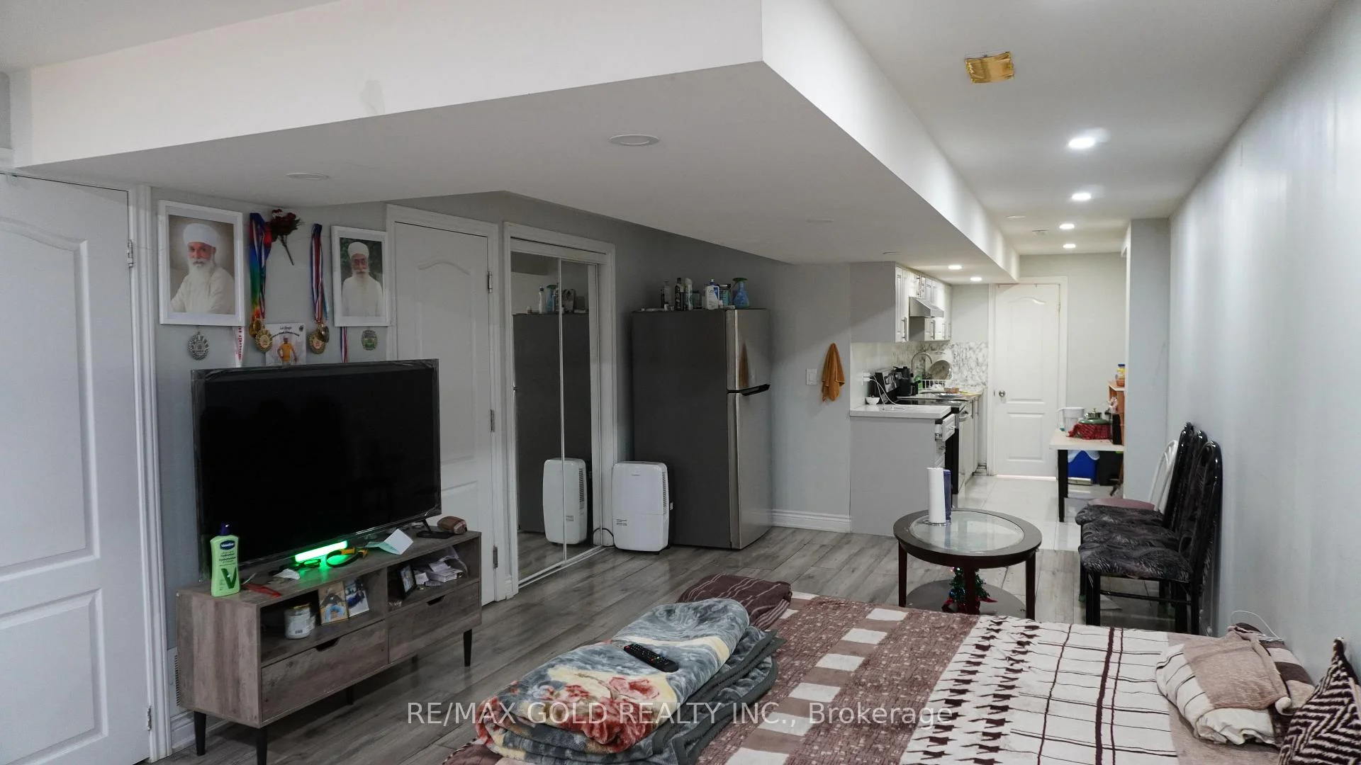 Photo 11 of 86 Turquoise Crescent, Brampton, Bram East — HOMEH