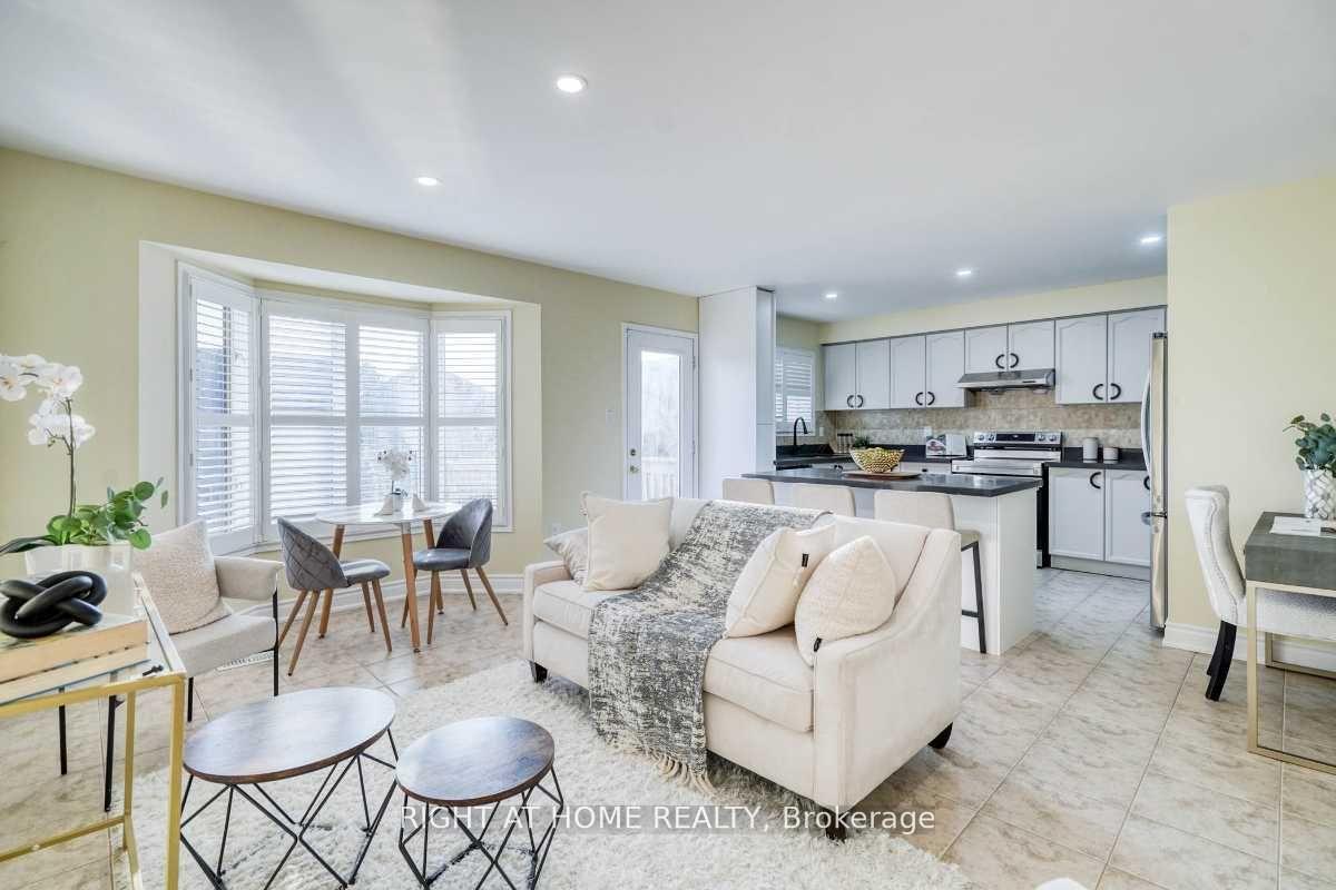 Photo 5 of 2304 Winlord Place, Oshawa, Windfields — HOMEH