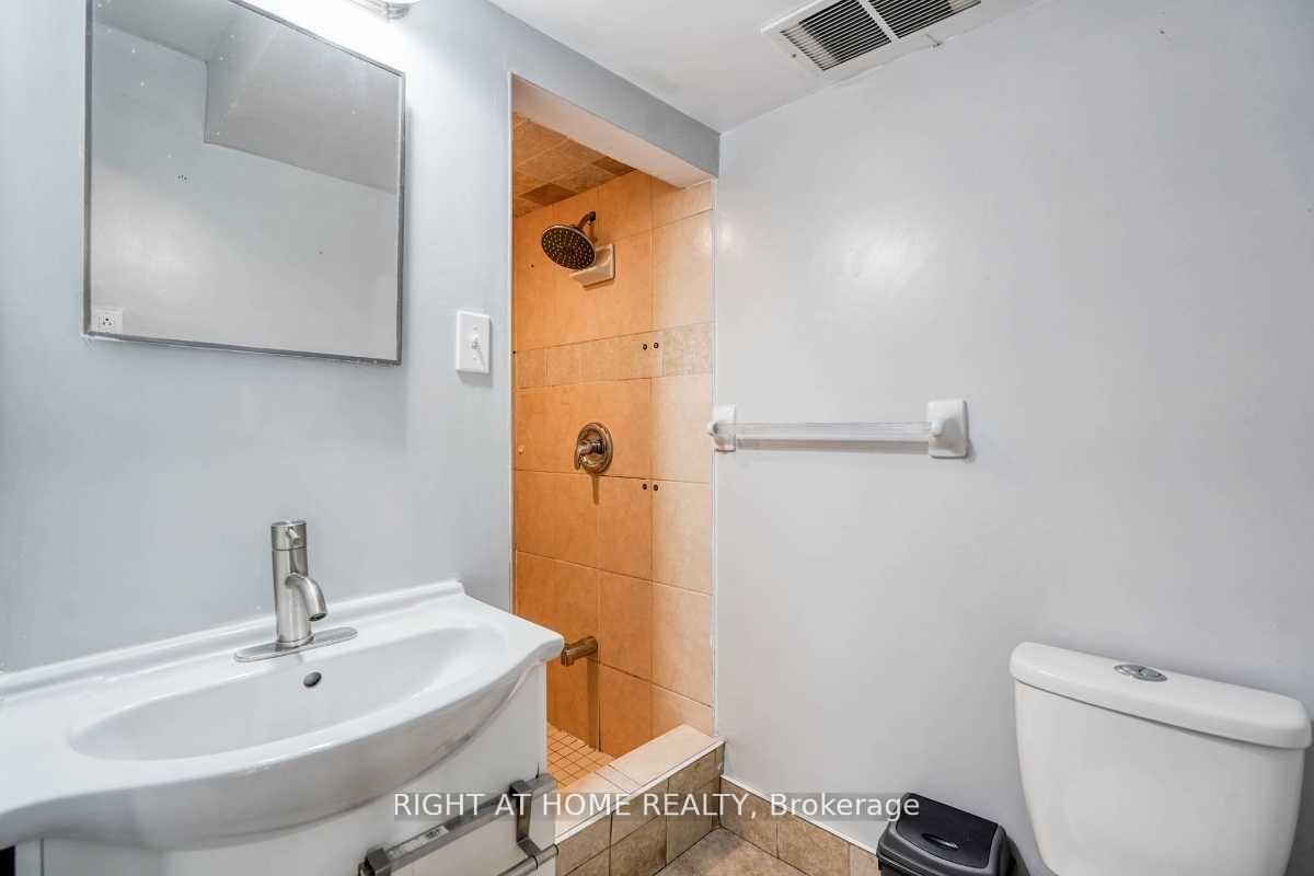 Photo 9 of 2304 Winlord Place, Oshawa, Windfields — HOMEH