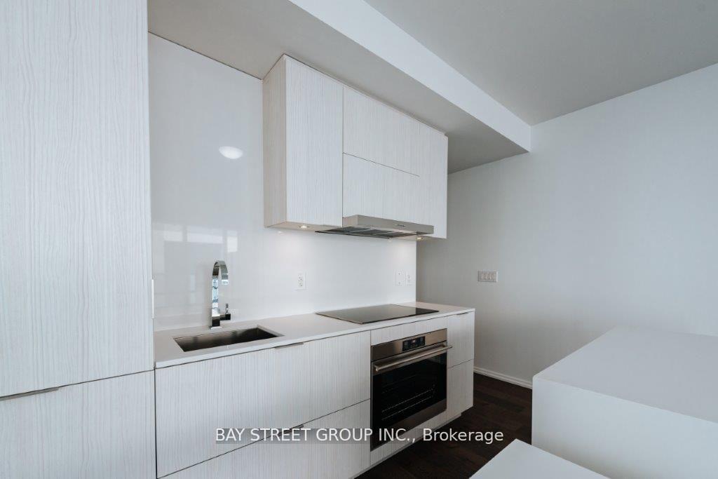 Photo 5 of Unit 326, 1 Bloor Street E, Toronto, Church-Yonge Corridor — HOMEH