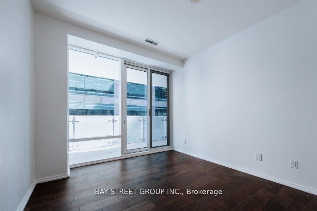 Photo 10 of Unit 326, 1 Bloor Street E, Toronto, Church-Yonge Corridor — HOMEH