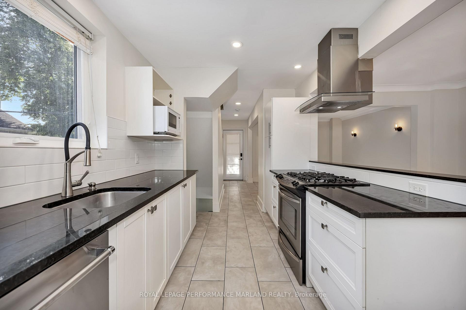 Photo 8 of 66 Vaughan Street, Ottawa, Lindenlea — HOMEH