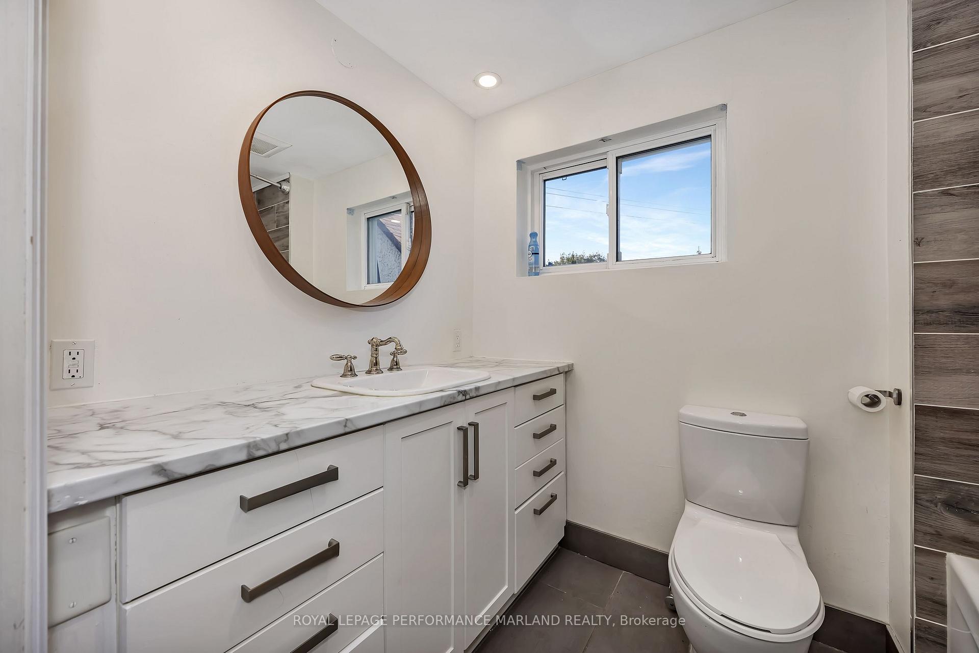 Photo 19 of 66 Vaughan Street, Ottawa, Lindenlea — HOMEH