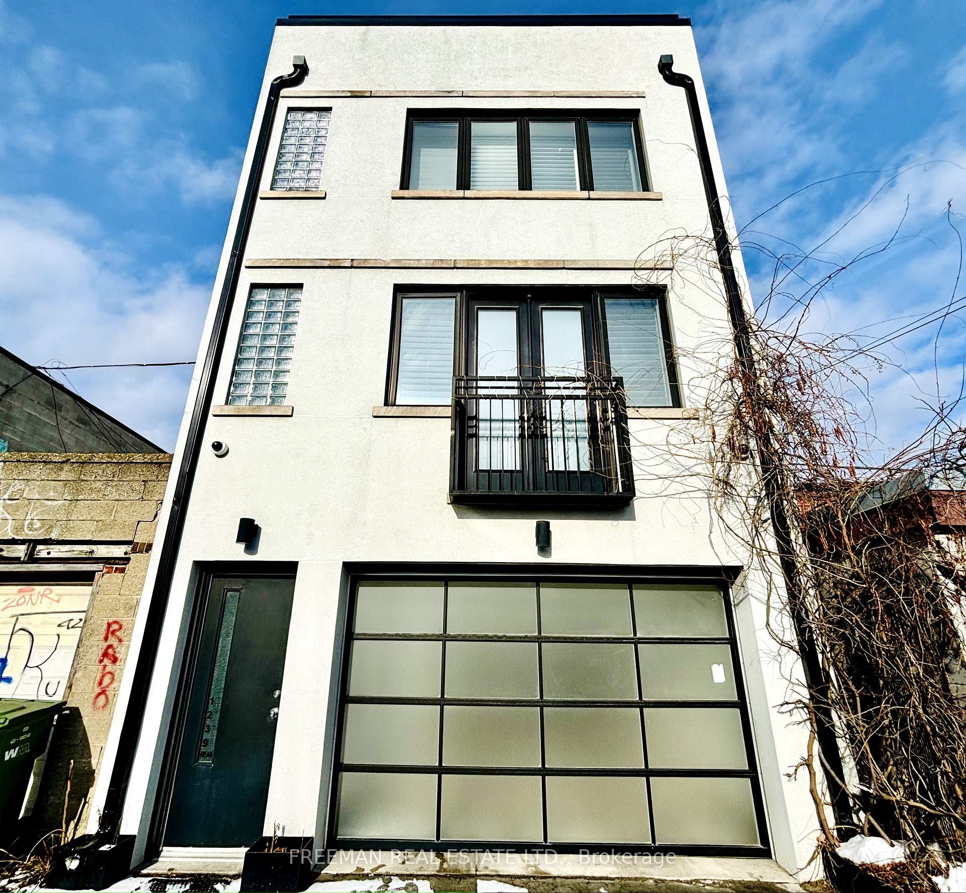 Photo 33 of Unit Laneway, 1239 Bloor Street, Toronto, Dufferin Grove — HOMEH