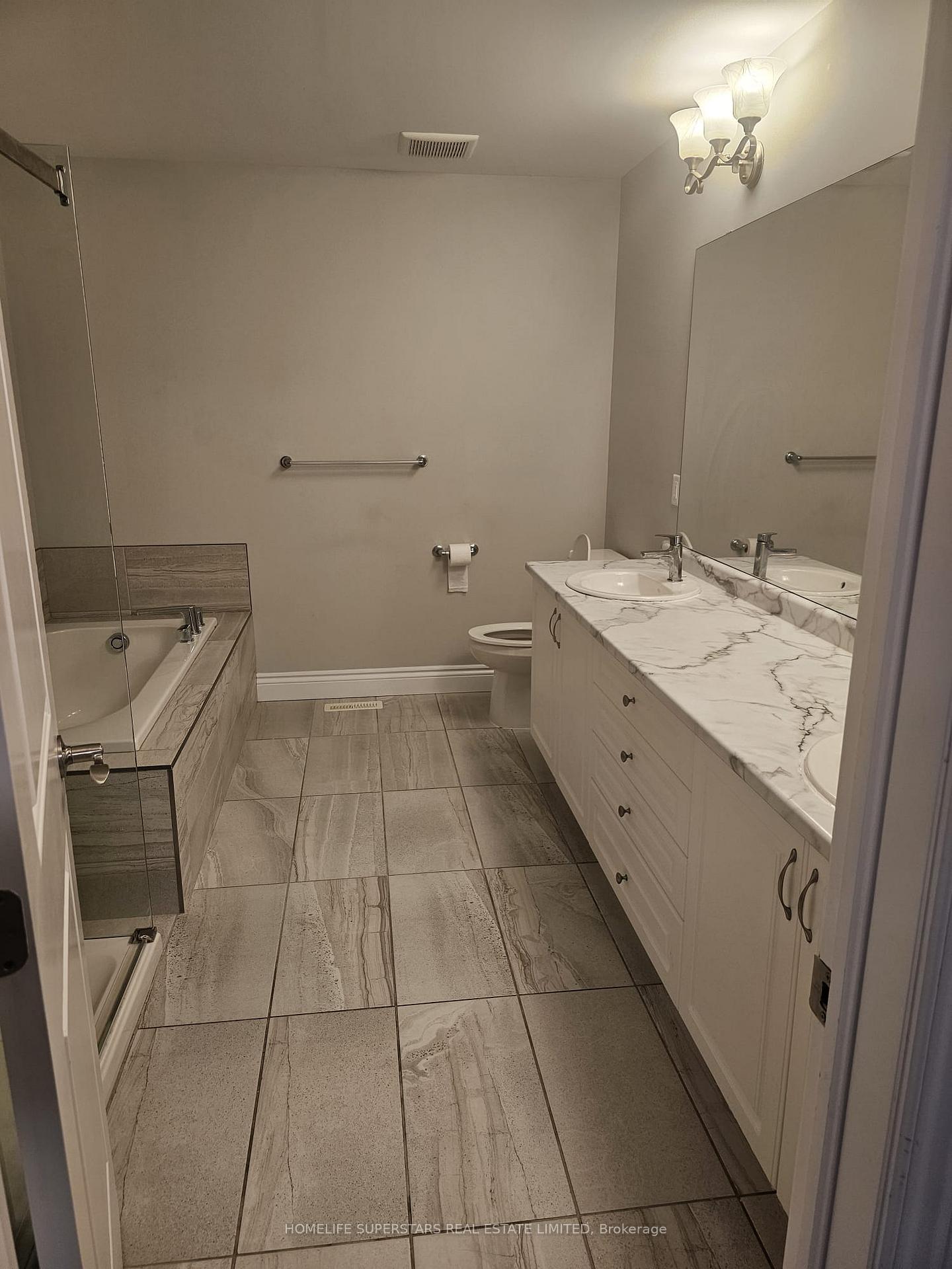 Photo 4 of 2320 Constance Avenue, London, South U — HOMEH