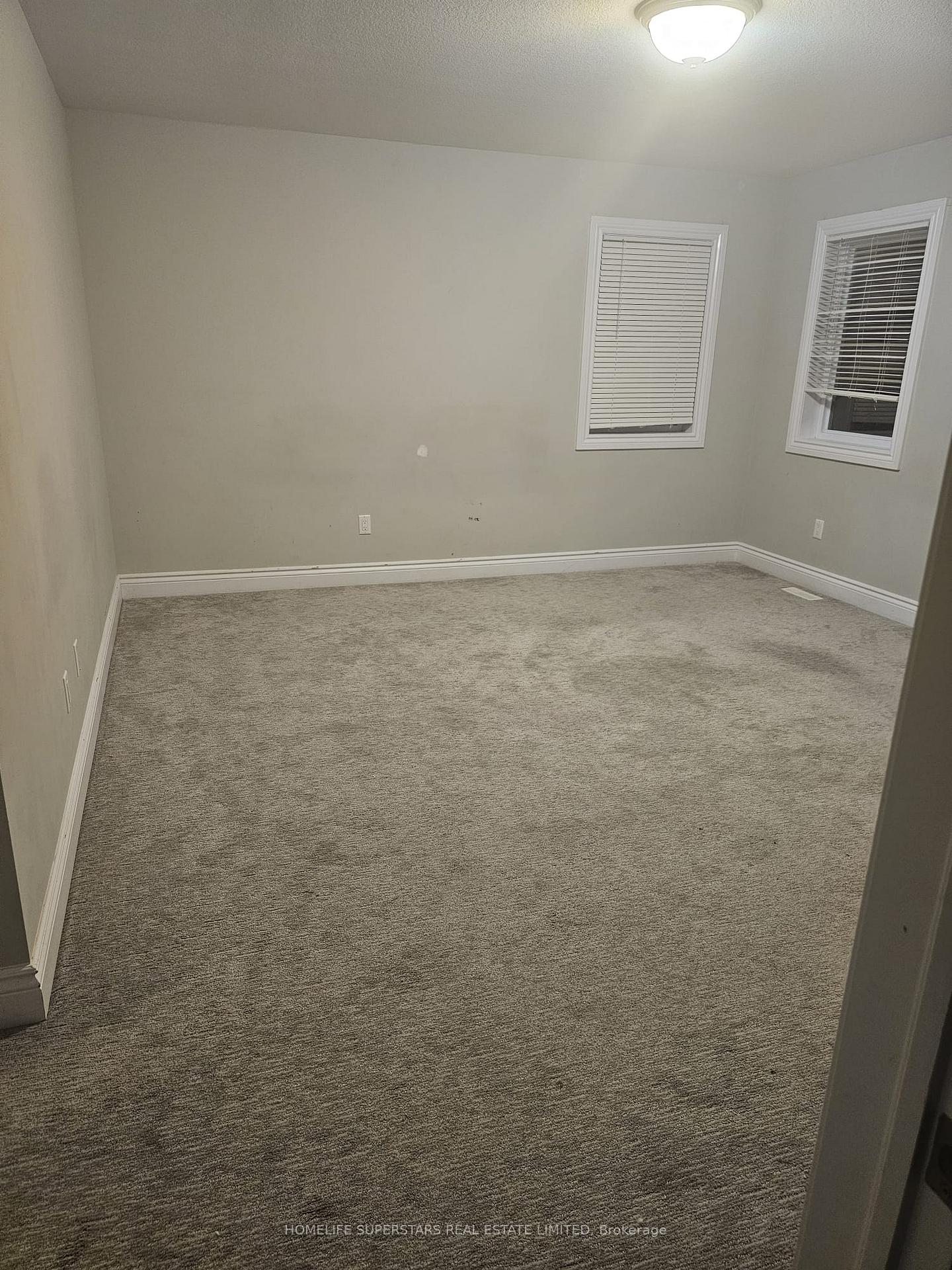 Photo 5 of 2320 Constance Avenue, London, South U — HOMEH