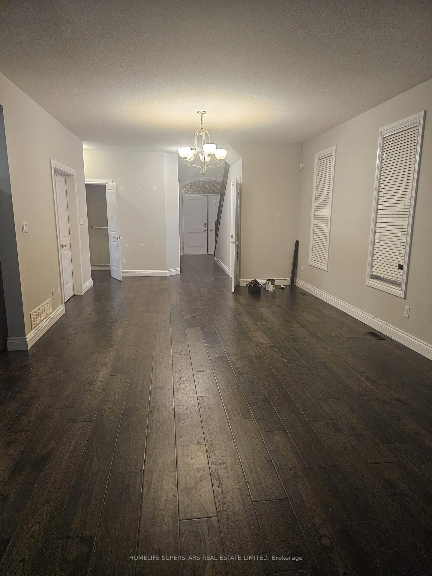 Photo 9 of 2320 Constance Avenue, London, South U — HOMEH