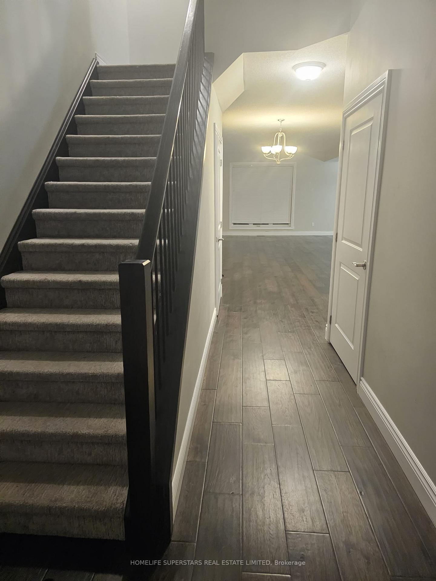 Photo 10 of 2320 Constance Avenue, London, South U — HOMEH