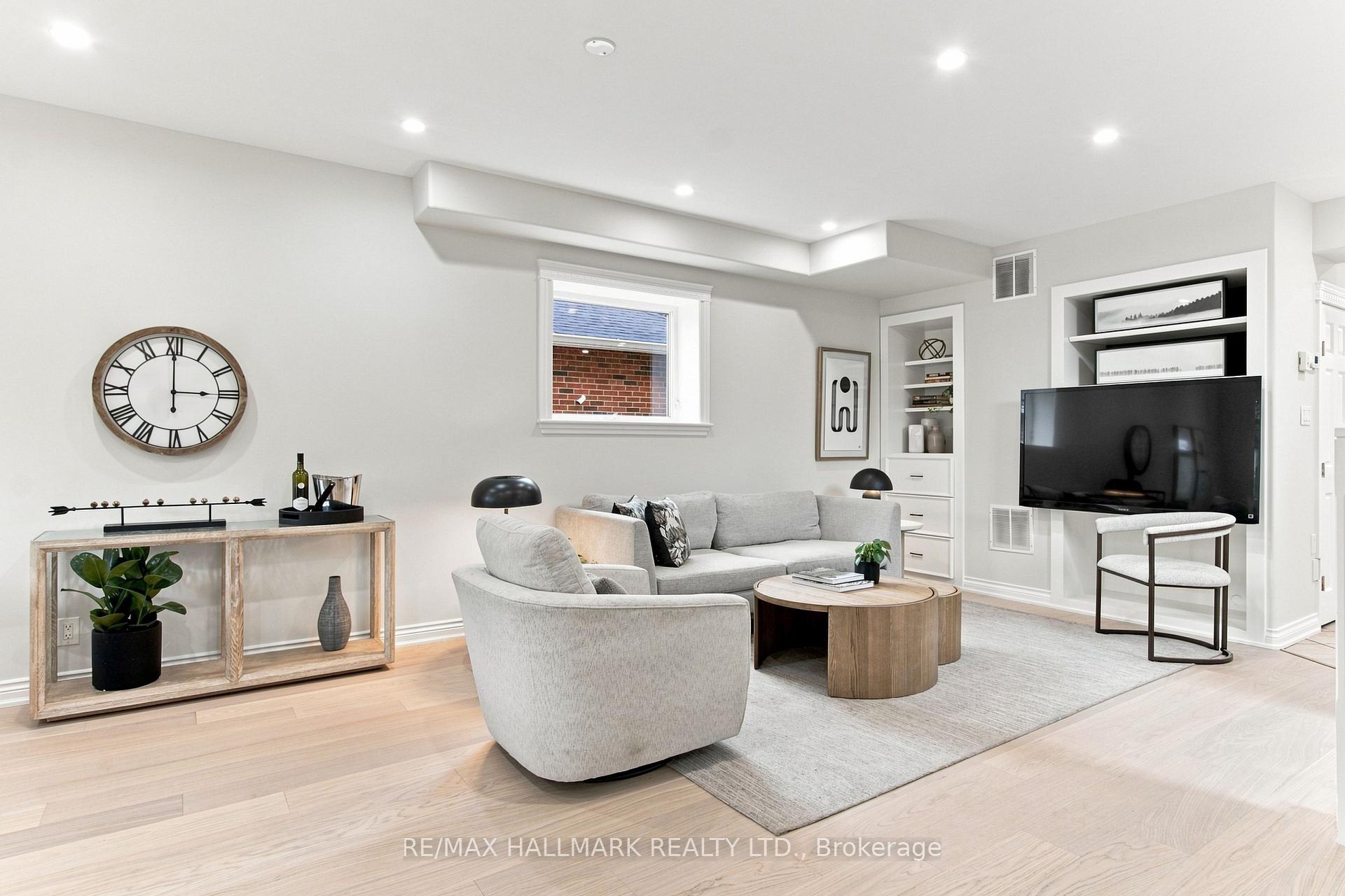 Photo 5 of 43 Ferris Road, Toronto, O'Connor-Parkview — HOMEH