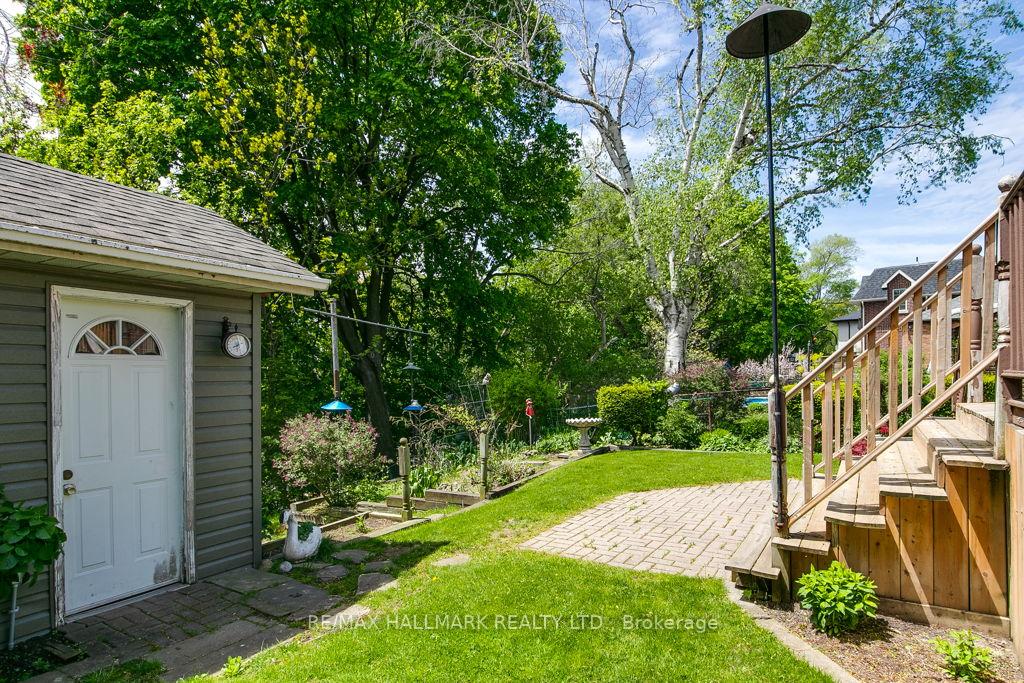 Photo 38 of 43 Ferris Road, Toronto, O'Connor-Parkview — HOMEH
