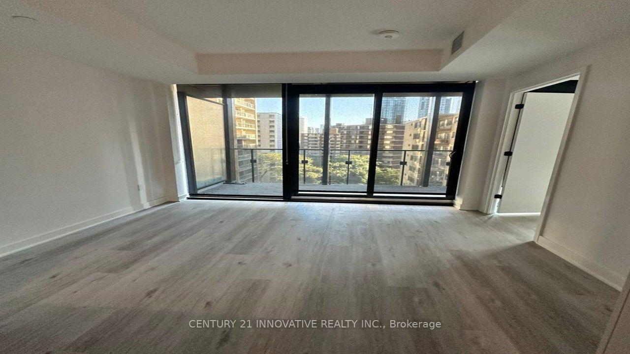 Photo 6 of Unit 806, 55 Charles Street E, Toronto, Church-Yonge Corridor — HOMEH