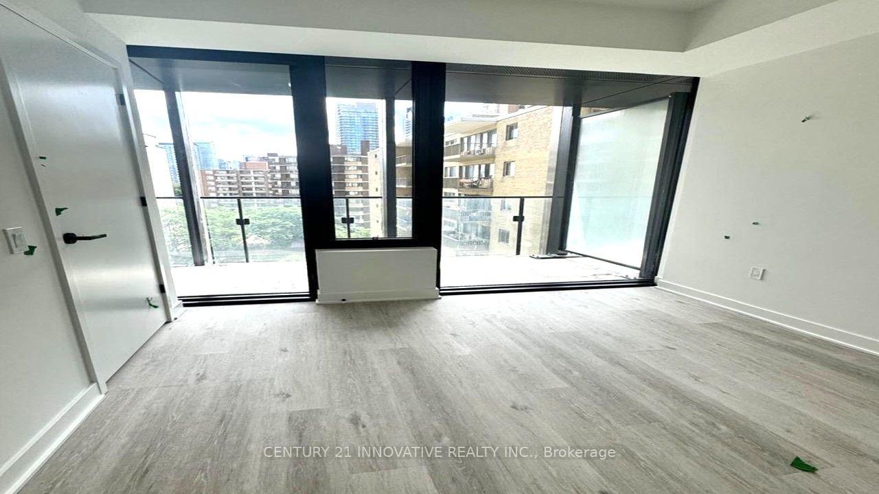 Photo 8 of Unit 806, 55 Charles Street E, Toronto, Church-Yonge Corridor — HOMEH
