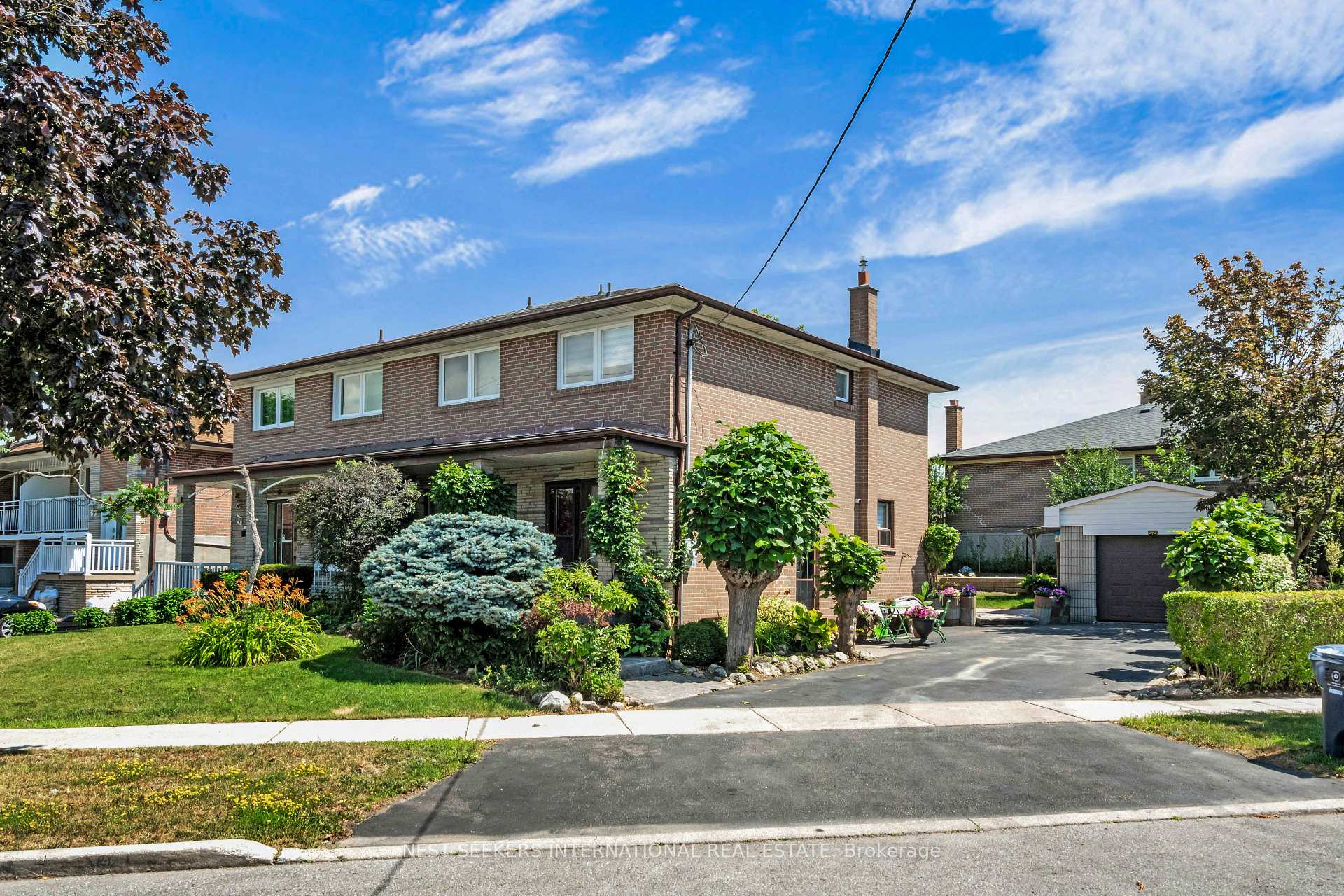 Photo 1 of 65 Orchardcroft Crescent, North York, York University Heights — HOMEH