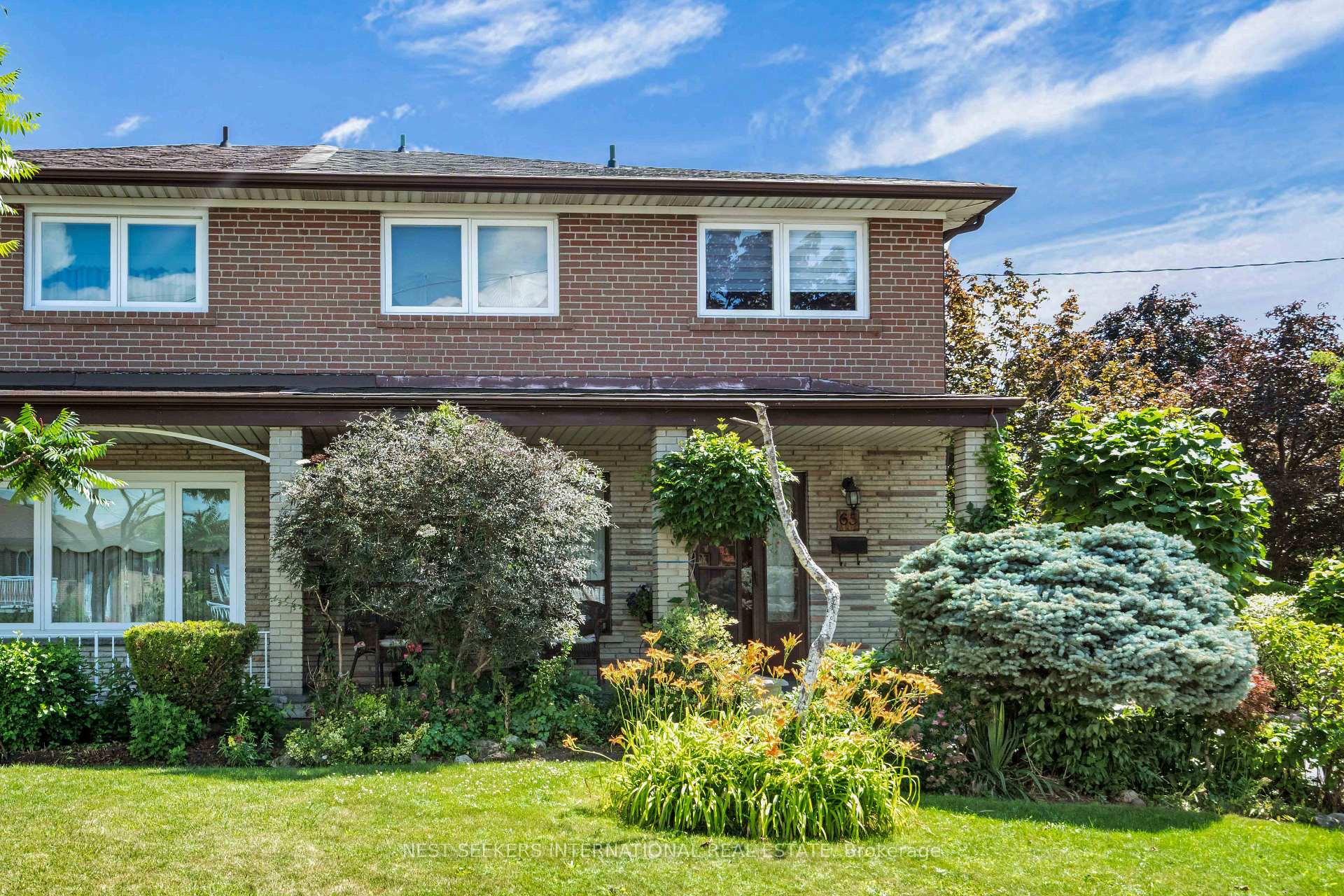 Photo 2 of 65 Orchardcroft Crescent, North York, York University Heights — HOMEH