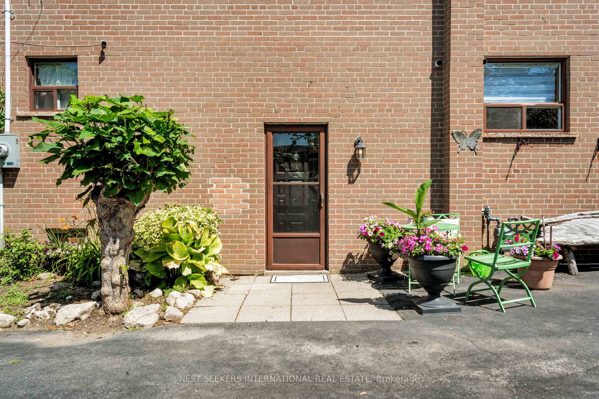 Photo 34 of 65 Orchardcroft Crescent, North York, York University Heights — HOMEH