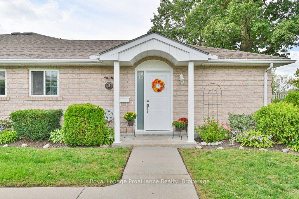 Front of Unit 20, 351 Cannifton Road N