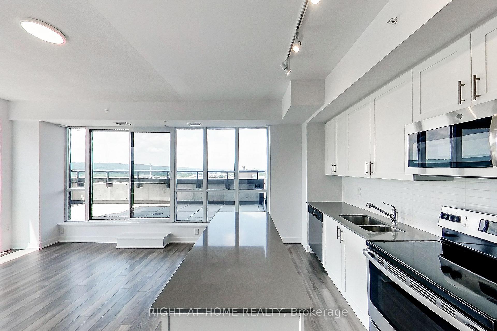 Photo 5 of Unit 1101, 550 North Service Road, Grimsby, Grimsby Beach — HOMEH