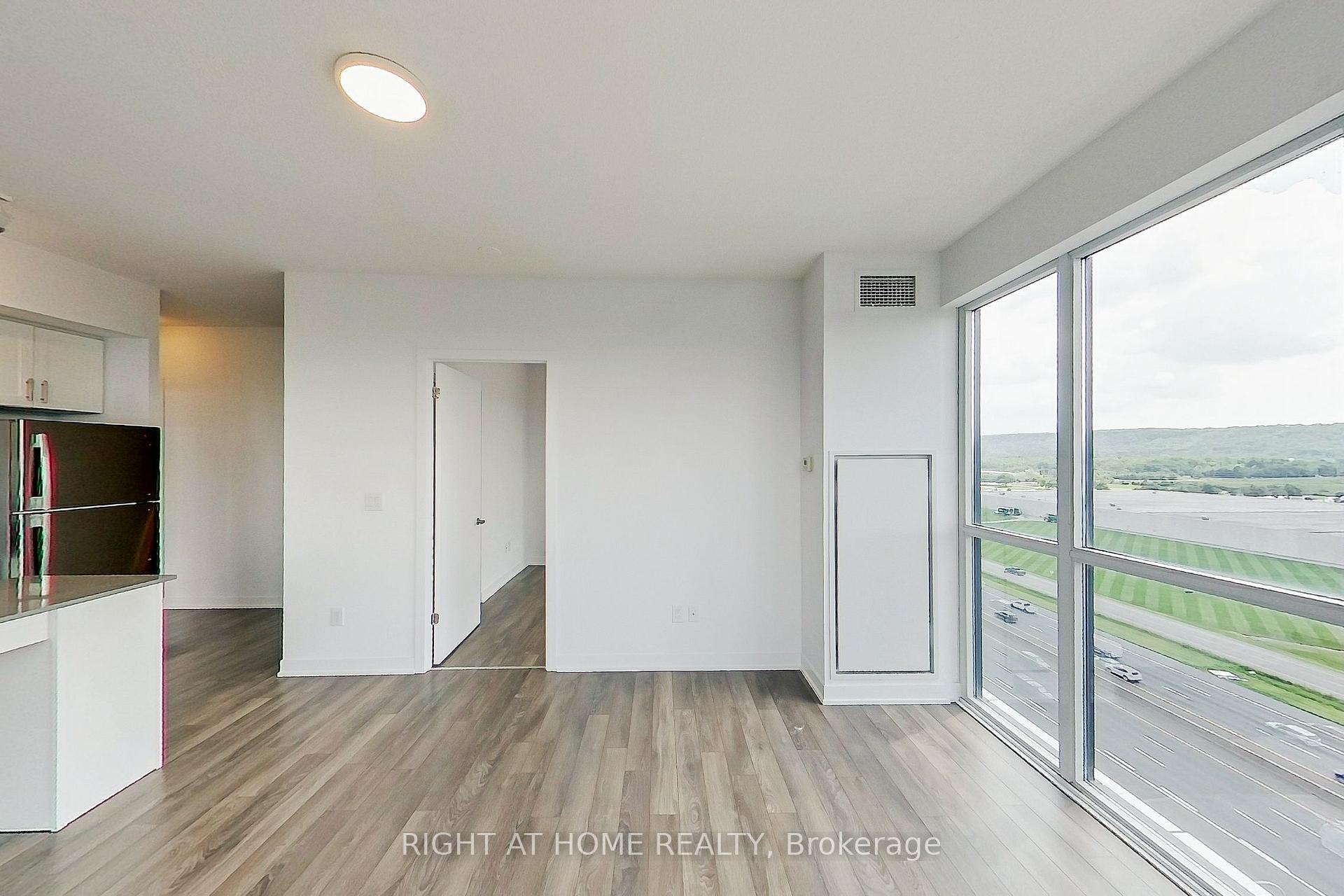 Photo 9 of Unit 1101, 550 North Service Road, Grimsby, Grimsby Beach — HOMEH