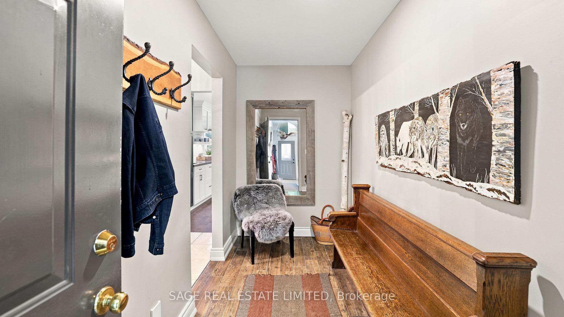 Photo 6 of 7632 County 9 Road, Clearview, Creemore — HOMEH