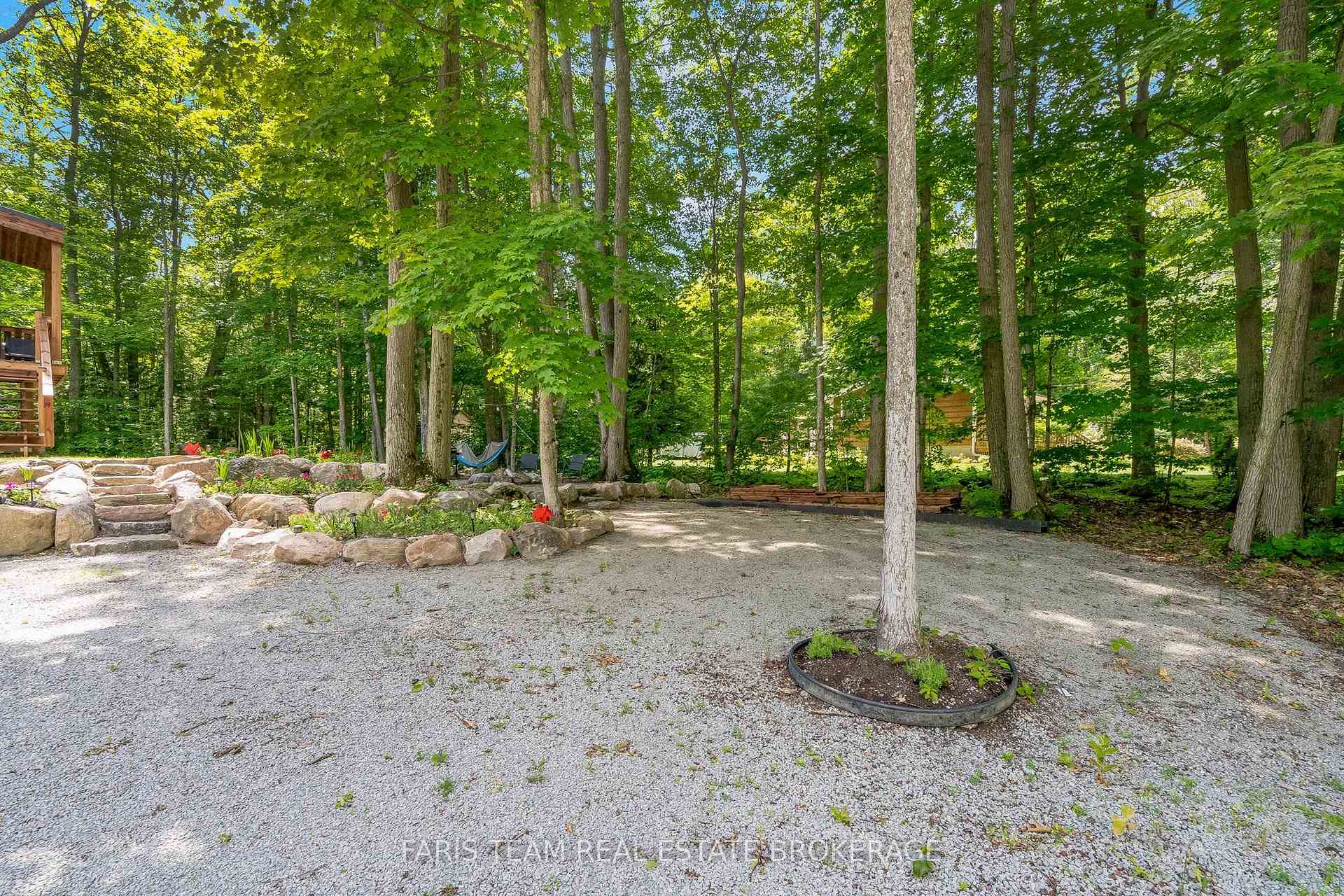 Photo 24 of 1490 Champlain Road, Tiny, Rural Tiny — HOMEH