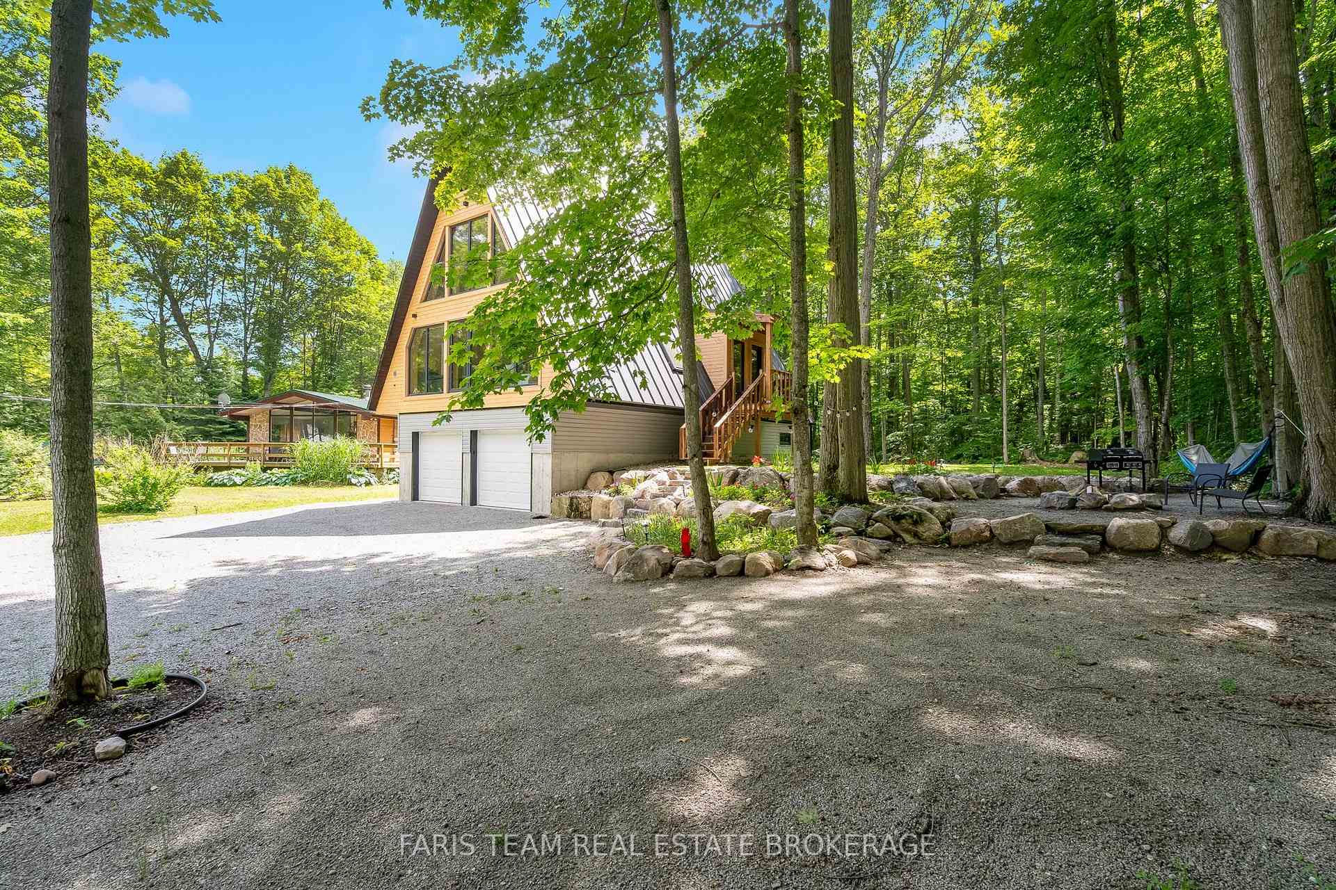 Photo 25 of 1490 Champlain Road, Tiny, Rural Tiny — HOMEH
