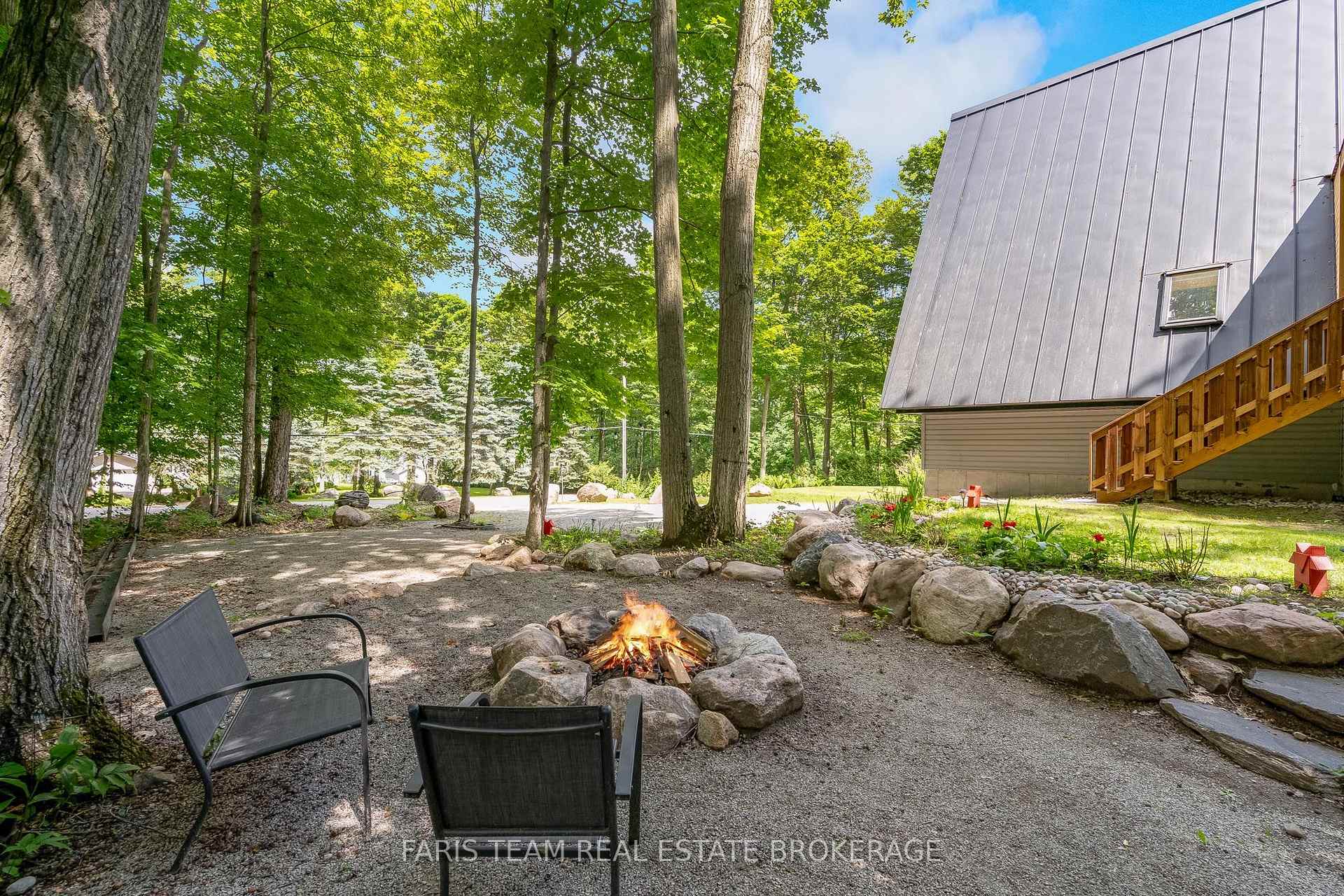 Photo 27 of 1490 Champlain Road, Tiny, Rural Tiny — HOMEH