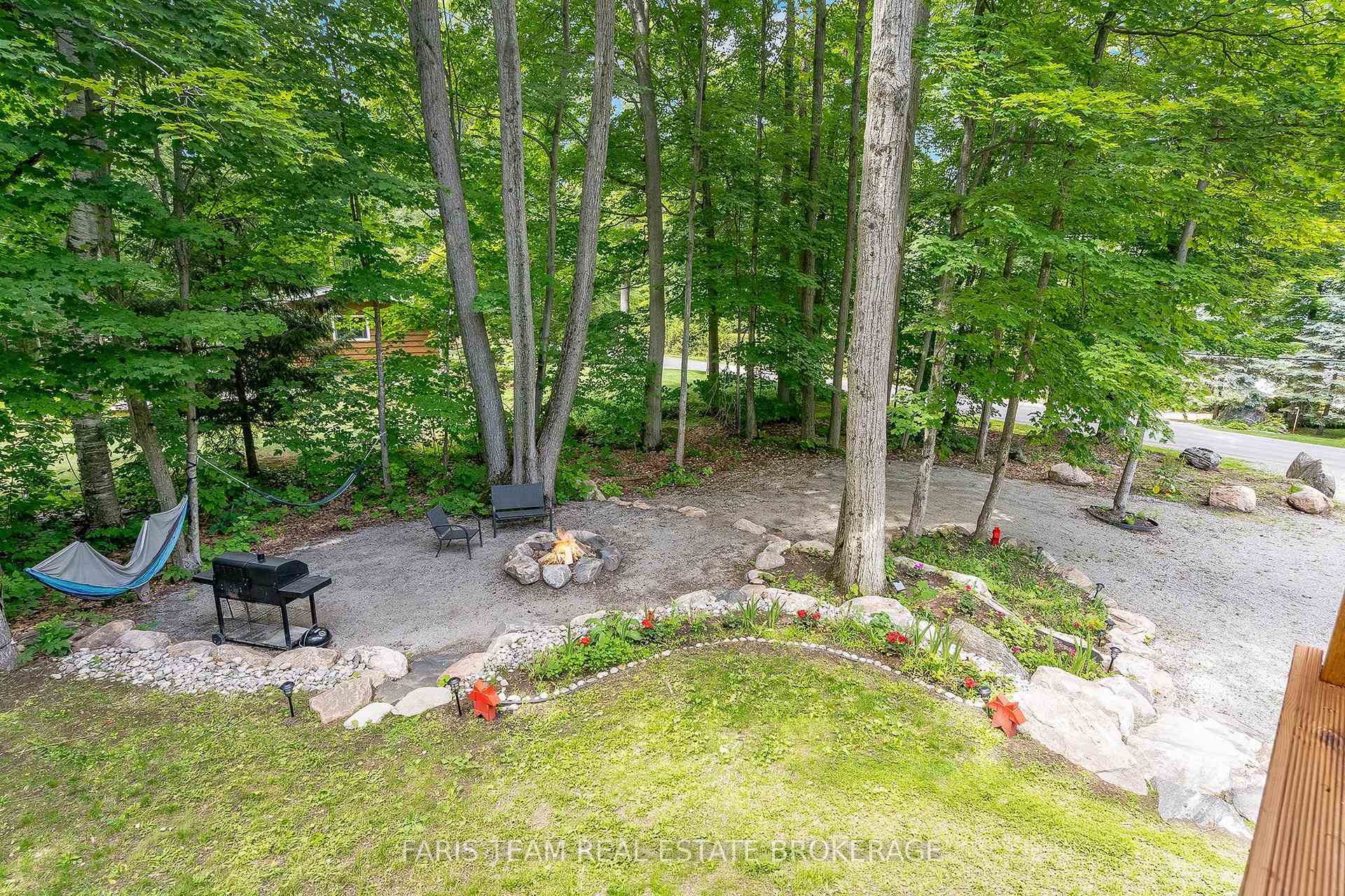 Photo 31 of 1490 Champlain Road, Tiny, Rural Tiny — HOMEH
