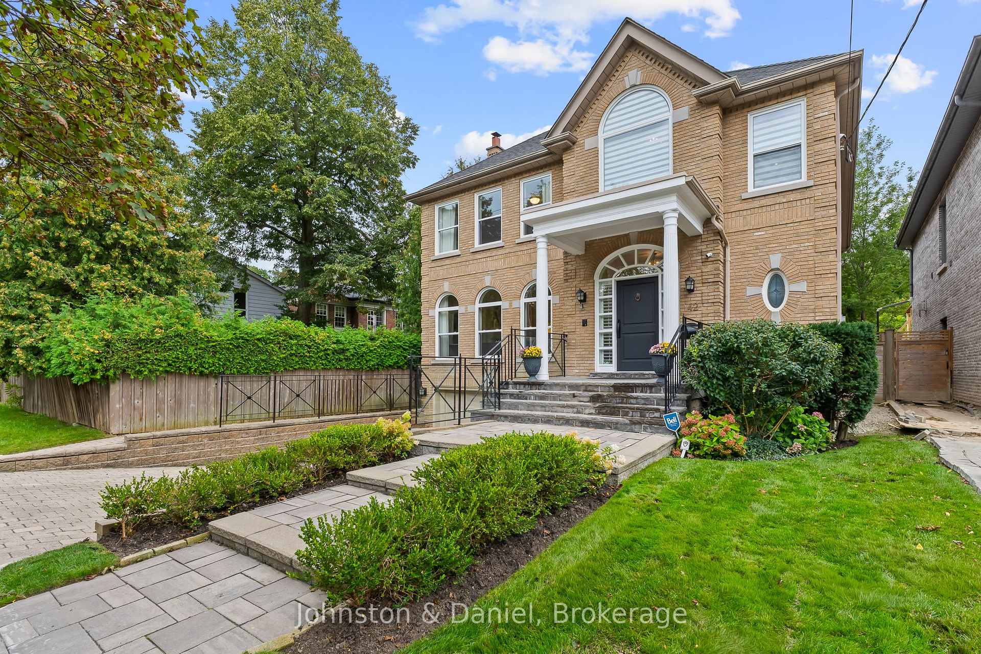 Photo 1 of 42 Douglas Crescent, Toronto, Leaside — HOMEH