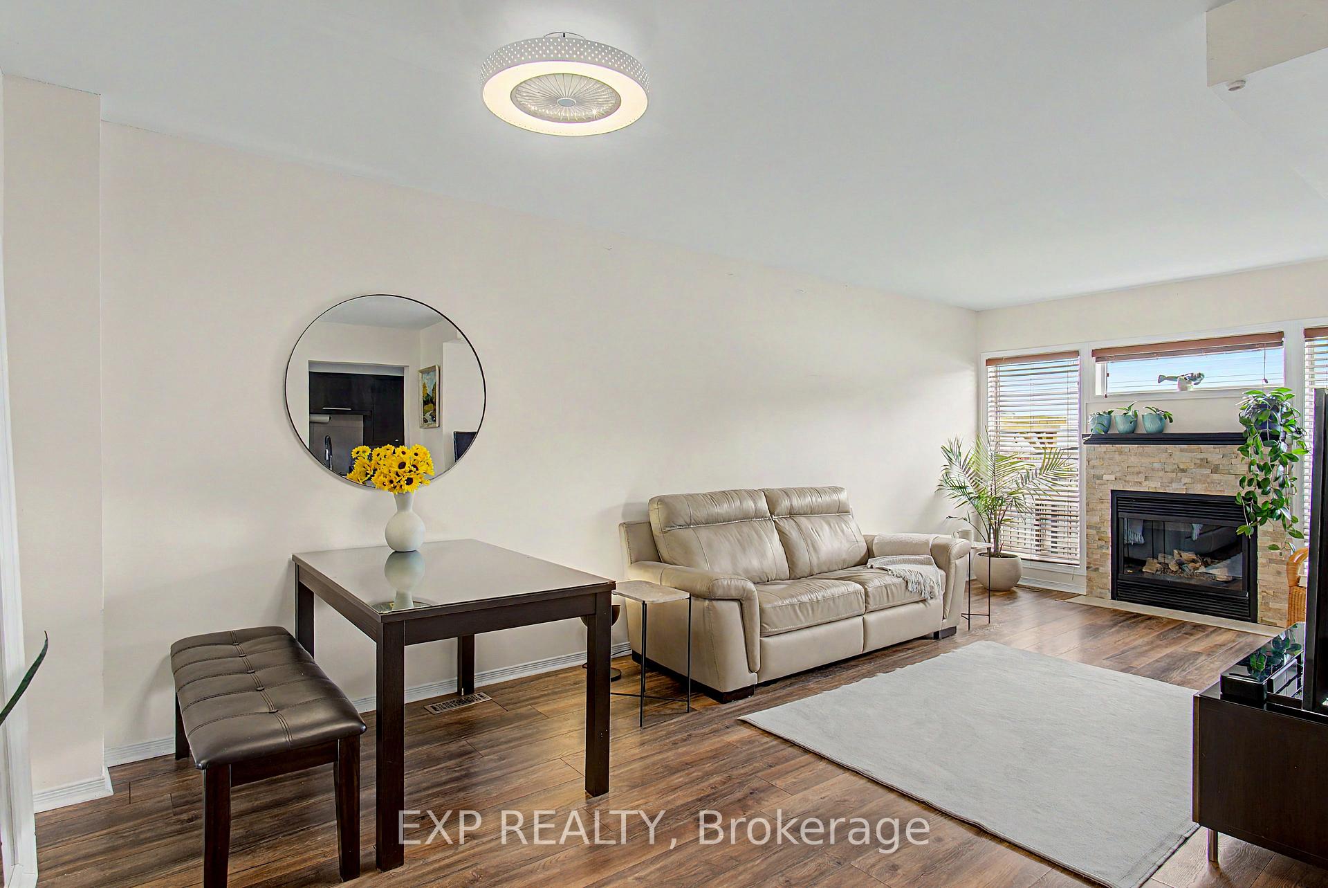 Photo 11 of 1681 Trenholm Lane, Ottawa, Fallingbrook/Pineridge — HOMEH