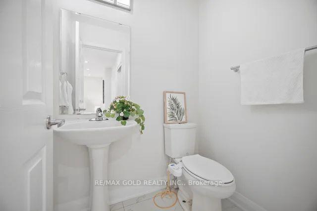 Photo 25 of 64 Biddens Square, Brampton, Brampton East — HOMEH