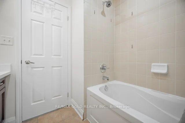 Photo 38 of 64 Biddens Square, Brampton, Brampton East — HOMEH