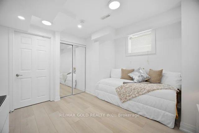 Photo 49 of 64 Biddens Square, Brampton, Brampton East — HOMEH