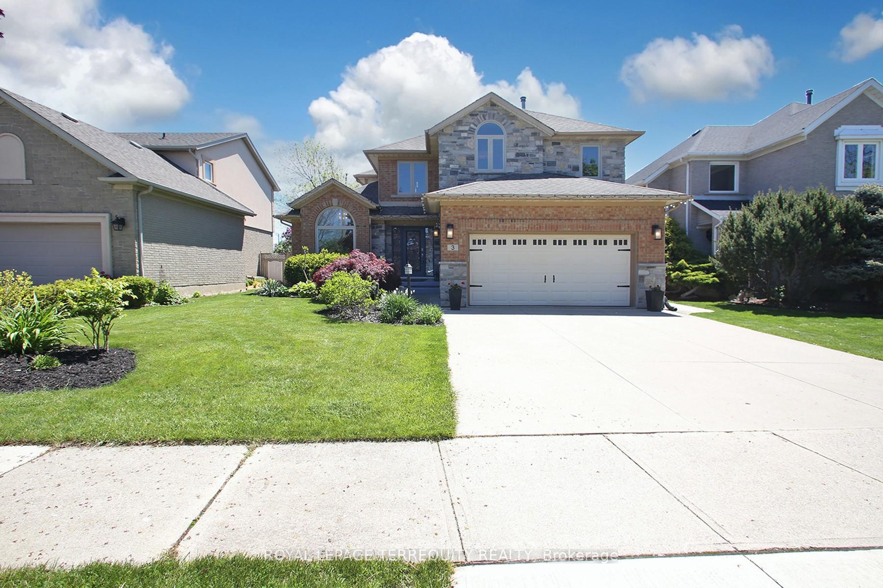 Photo 1 of 3 Riviera Ridge, Hamilton, Stoney Creek — HOMEH
