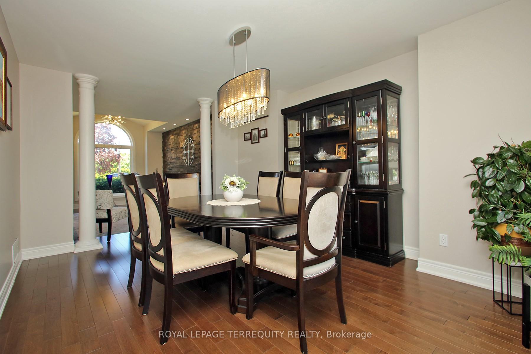 Photo 11 of 3 Riviera Ridge, Hamilton, Stoney Creek — HOMEH