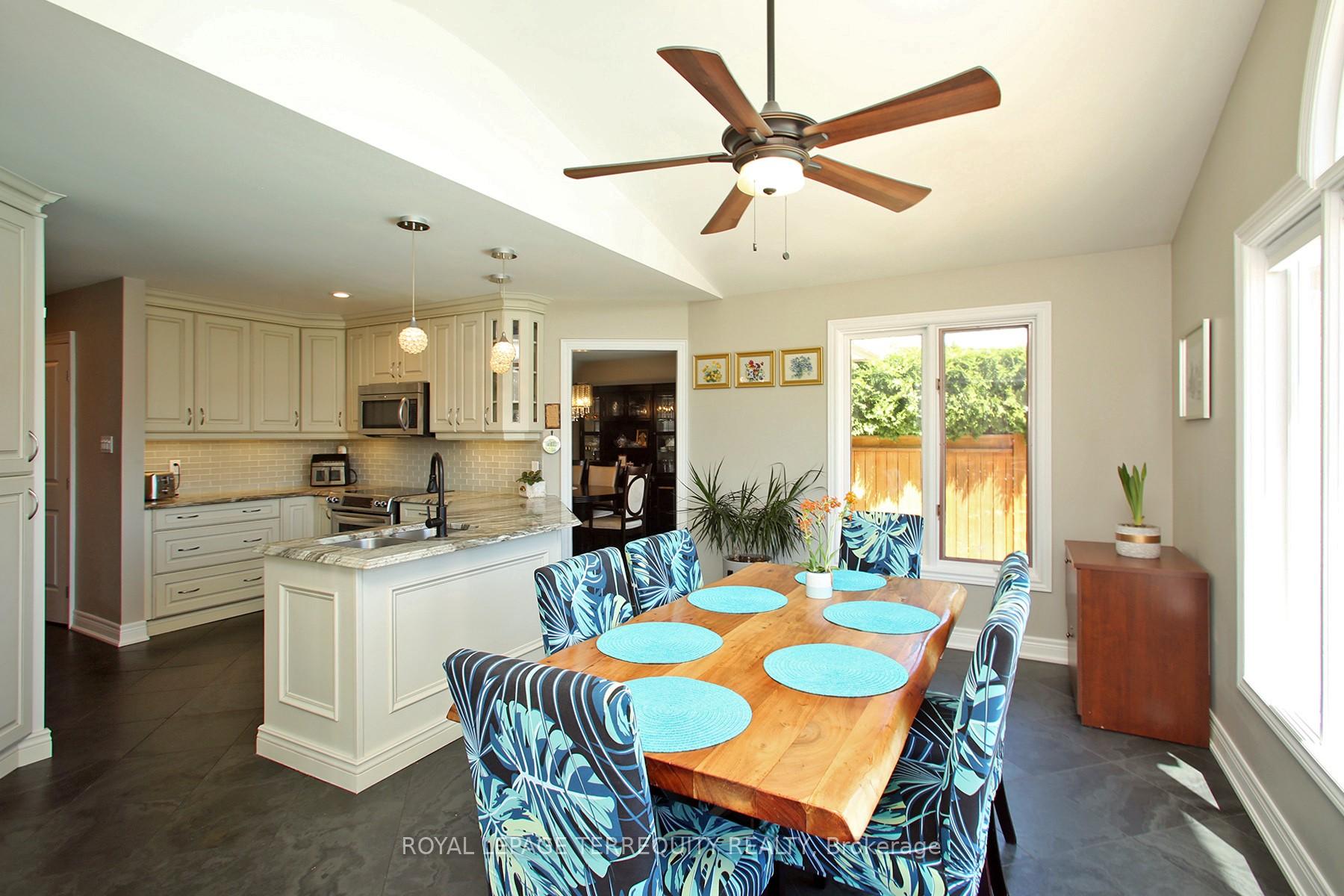 Photo 16 of 3 Riviera Ridge, Hamilton, Stoney Creek — HOMEH